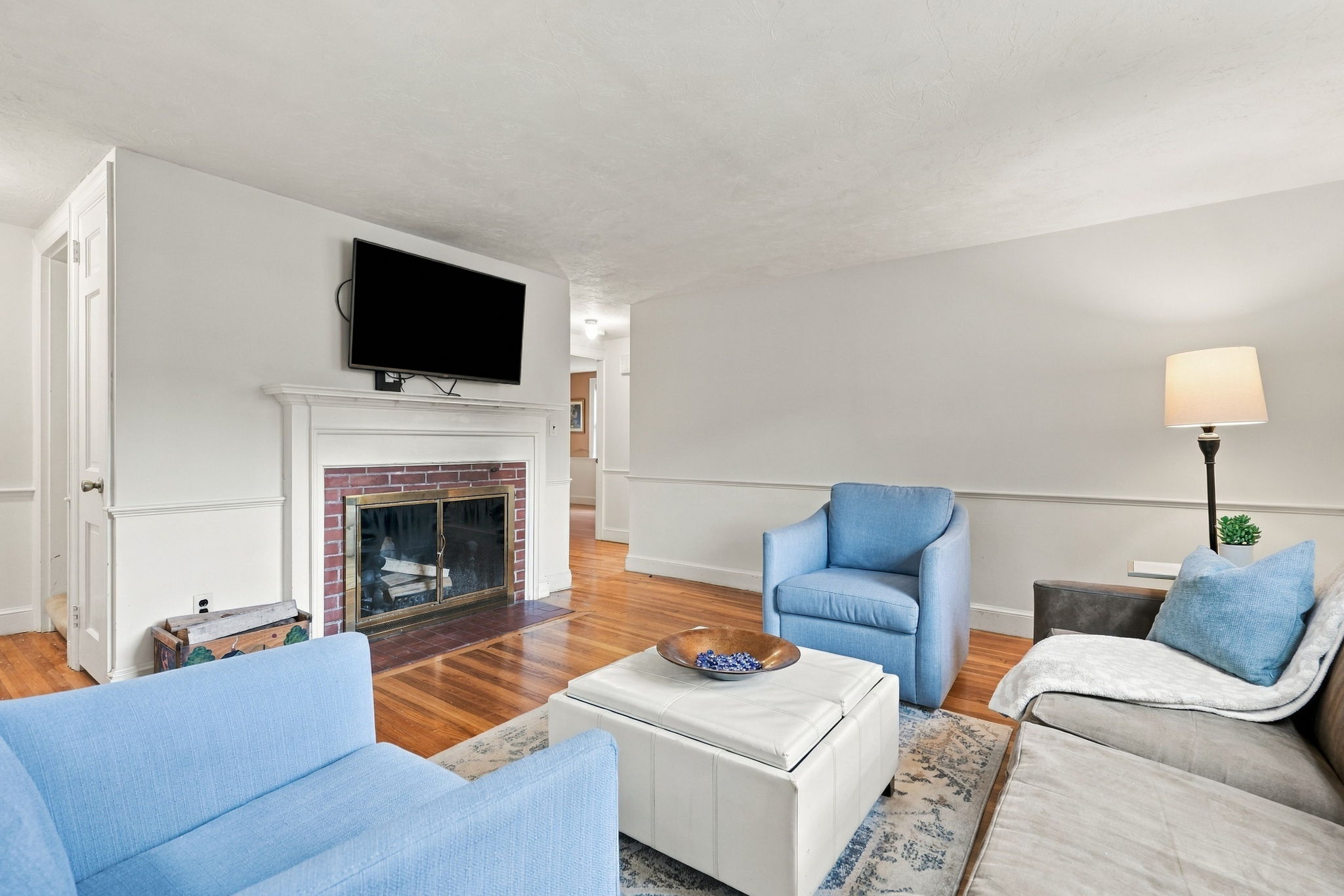 12 Riverside Drive