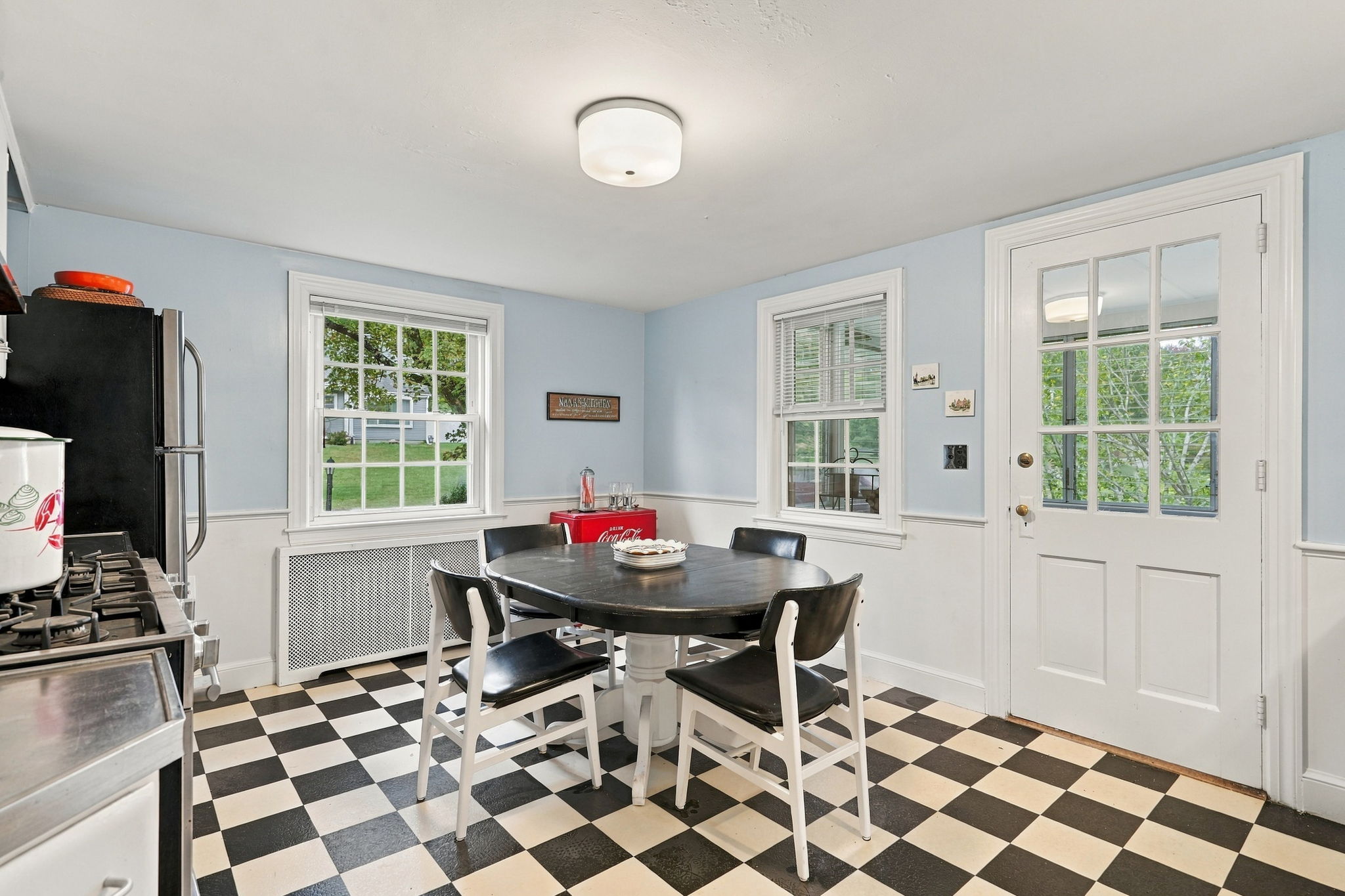 12 Riverside Drive
