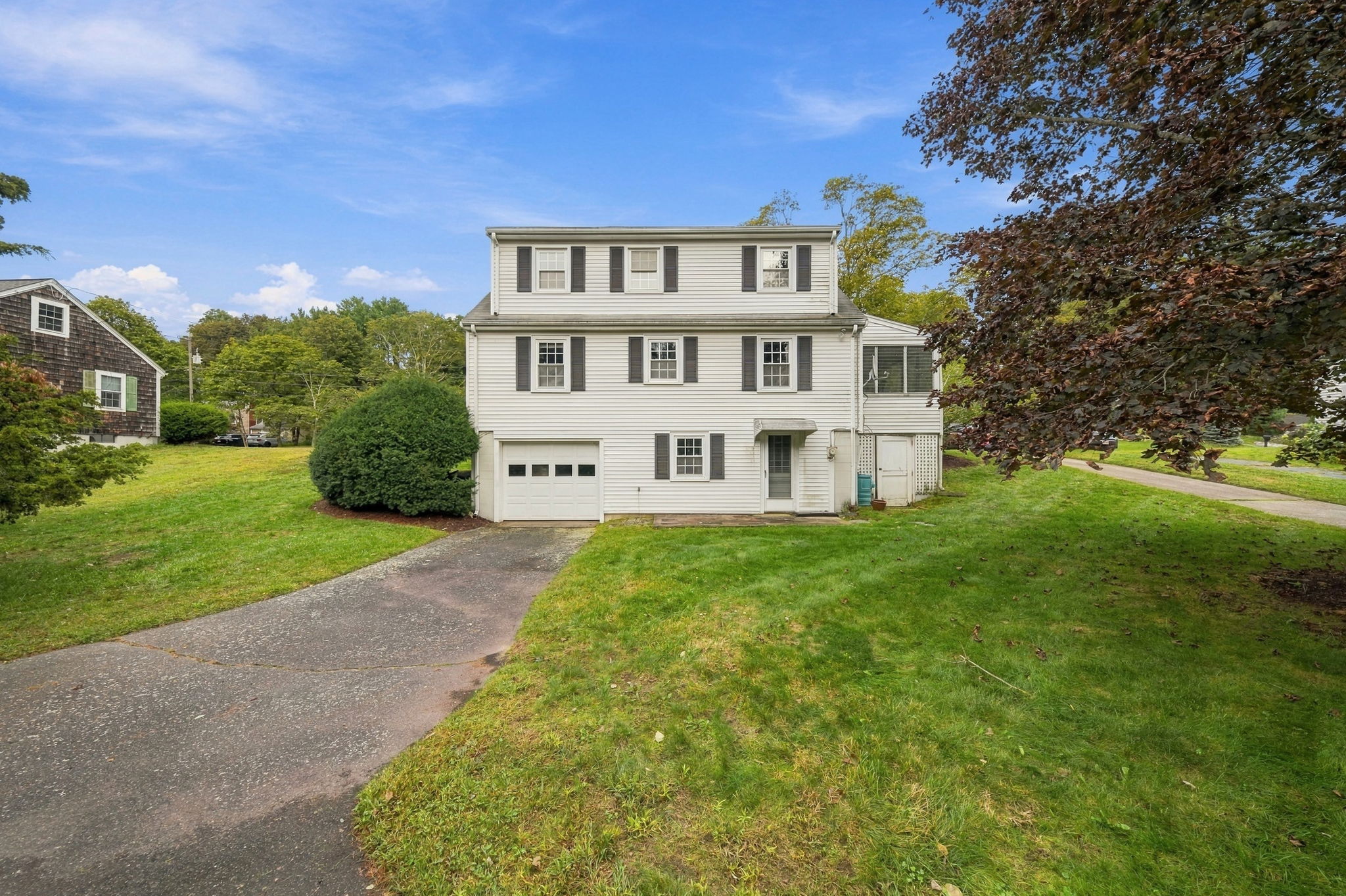 12 Riverside Drive