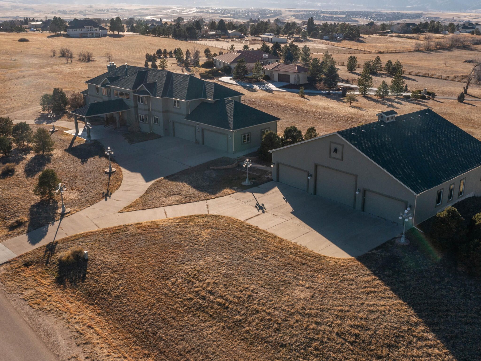 10807 N Chatfield Drive 
