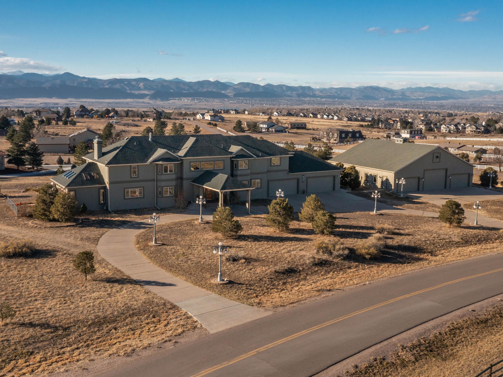 10807 N Chatfield Drive 