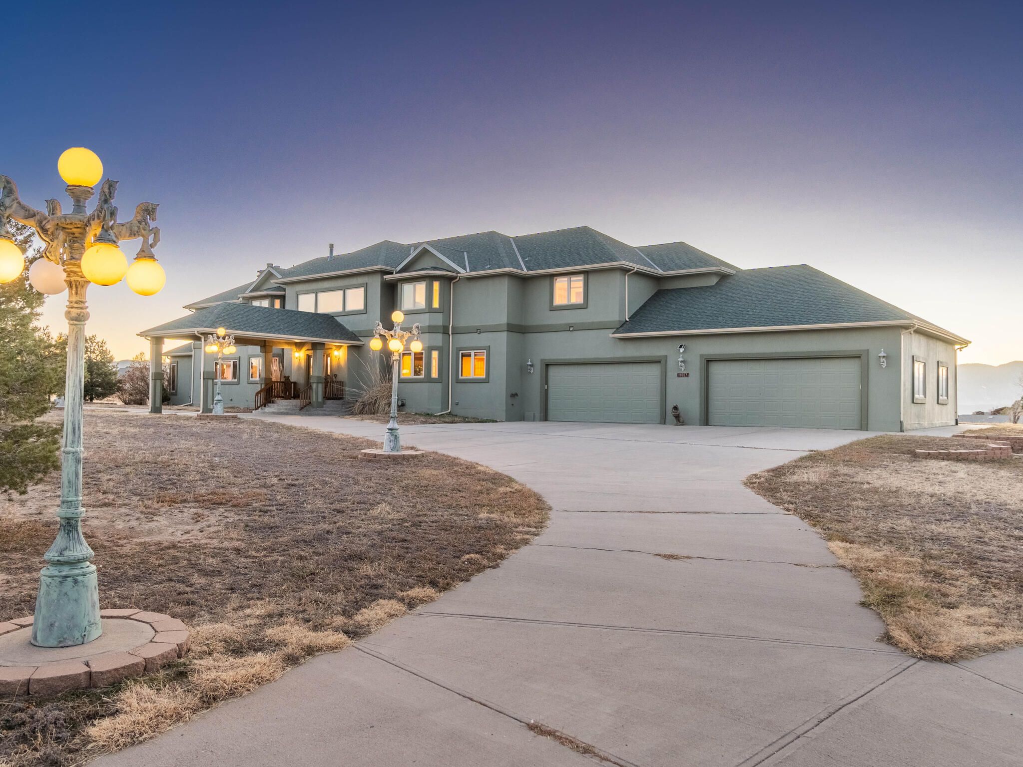 10807 N Chatfield Drive 