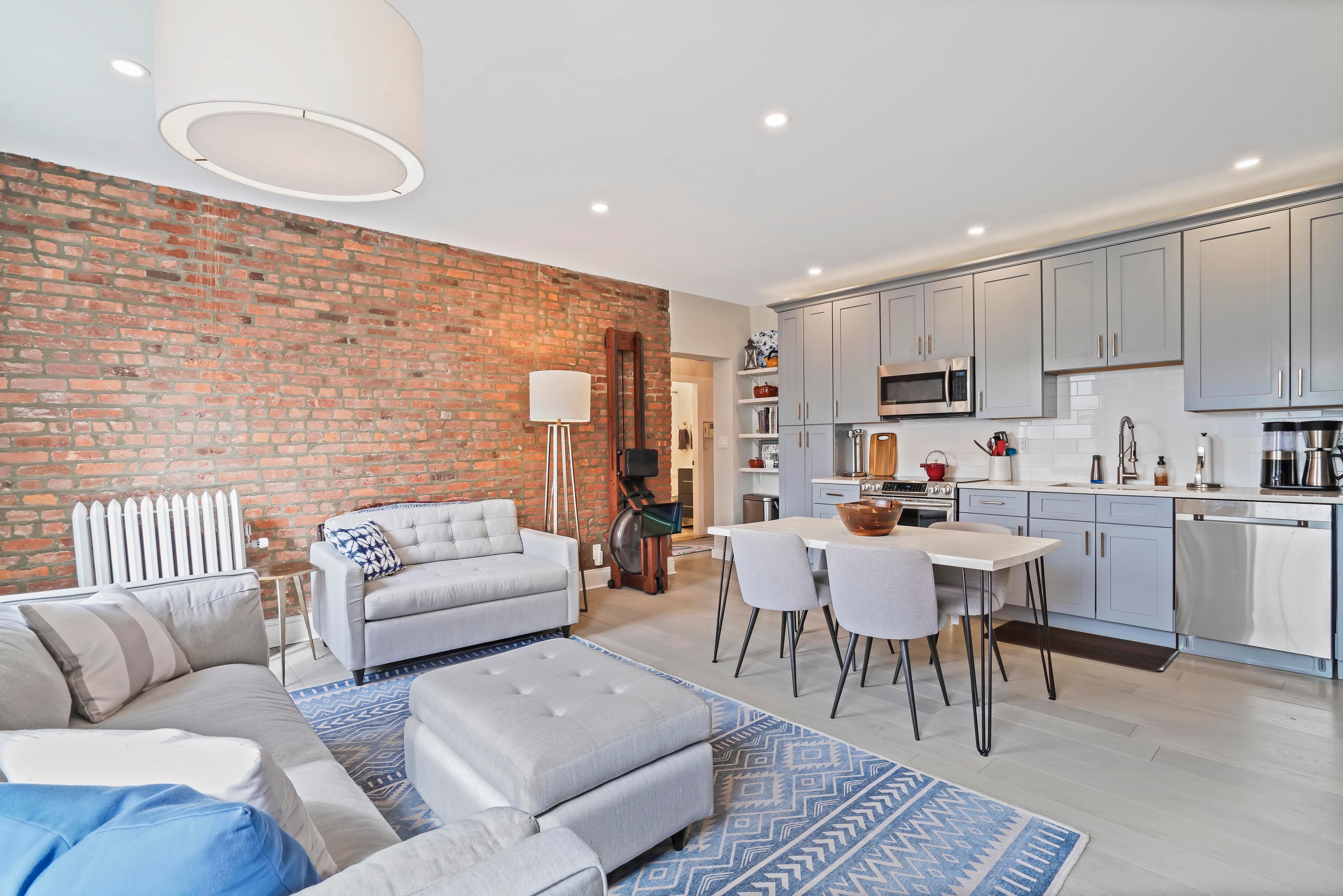 132 Remsen St. 12