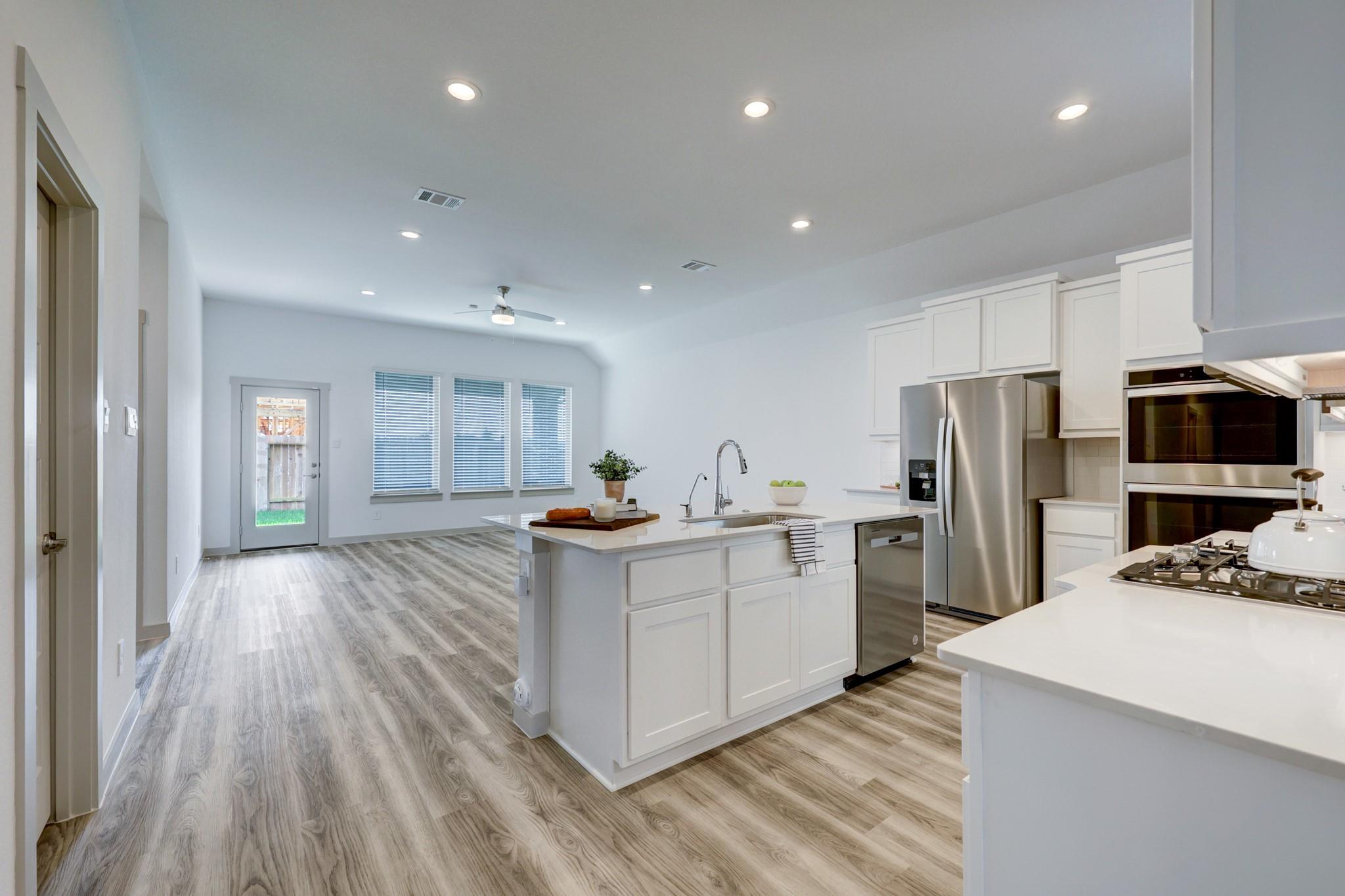 6205 Maple Court
