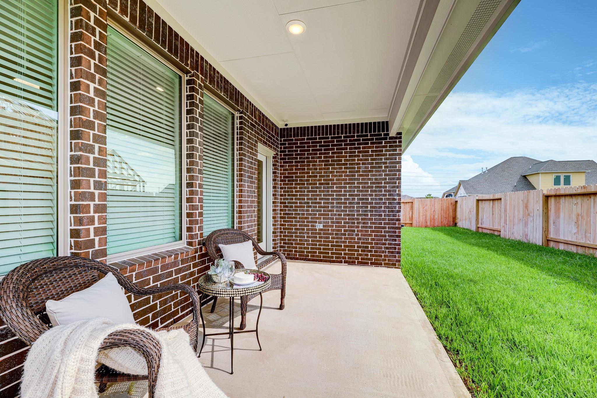 6205 Maple Court