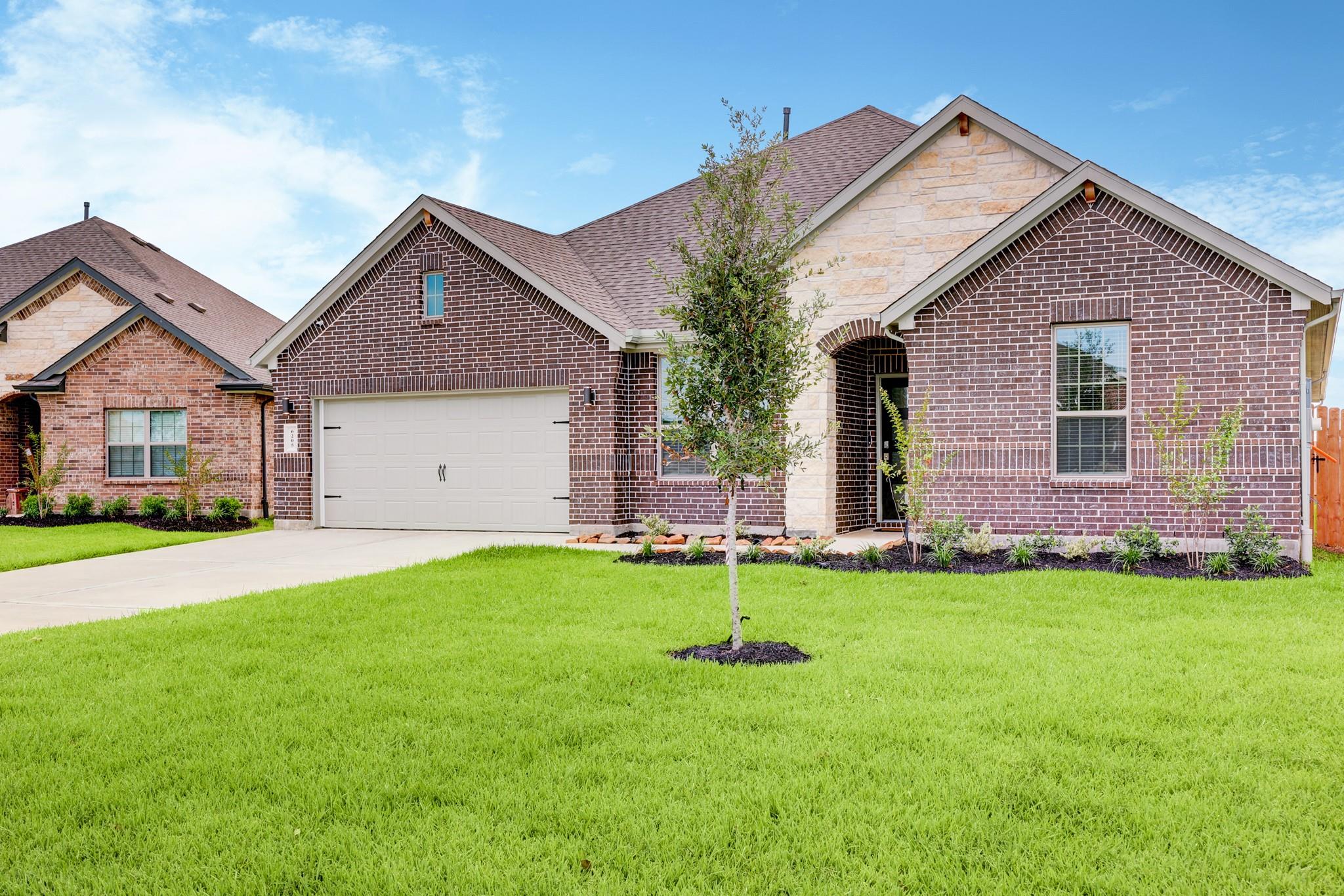6205 Maple Court