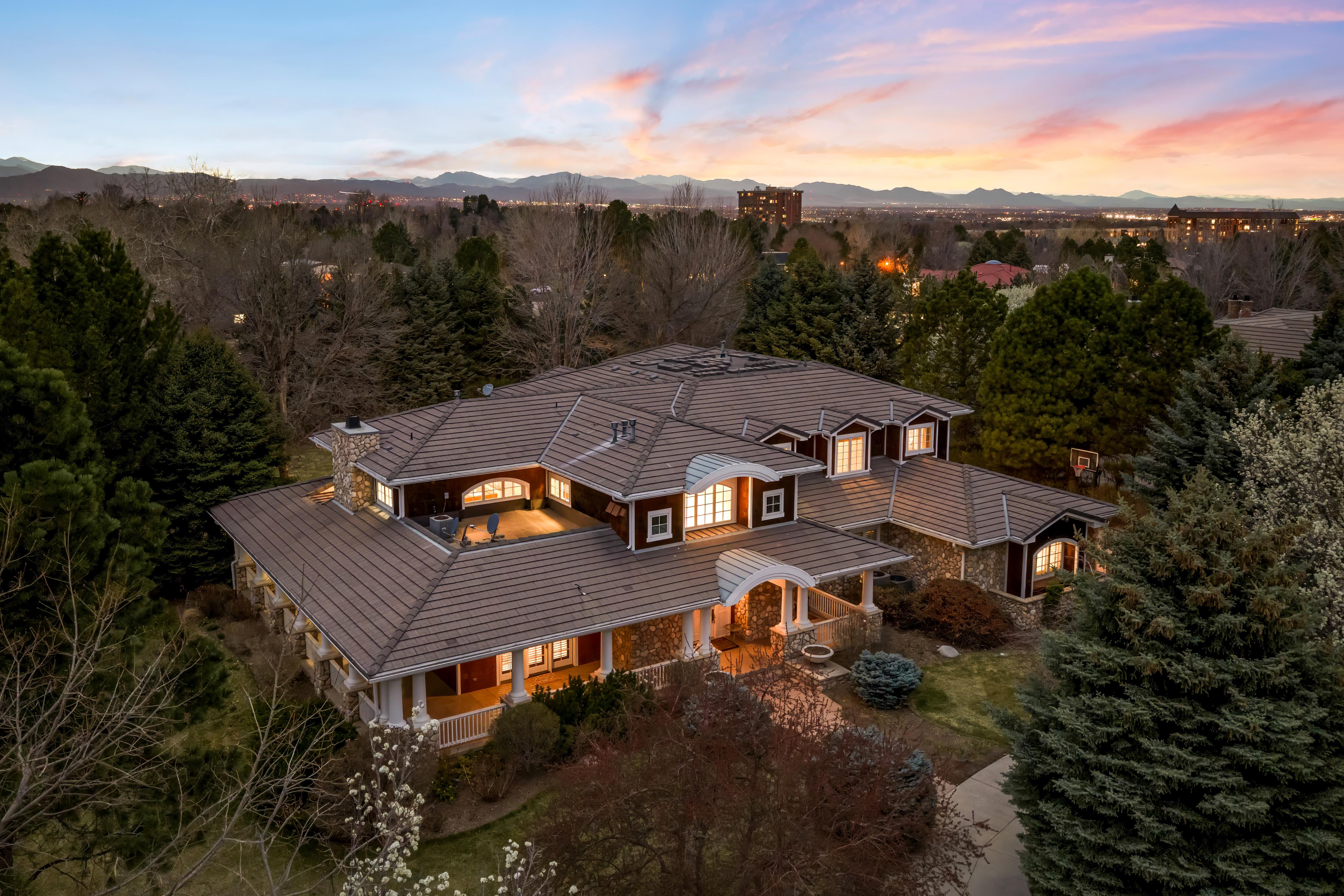 7 Waterside Terrace 