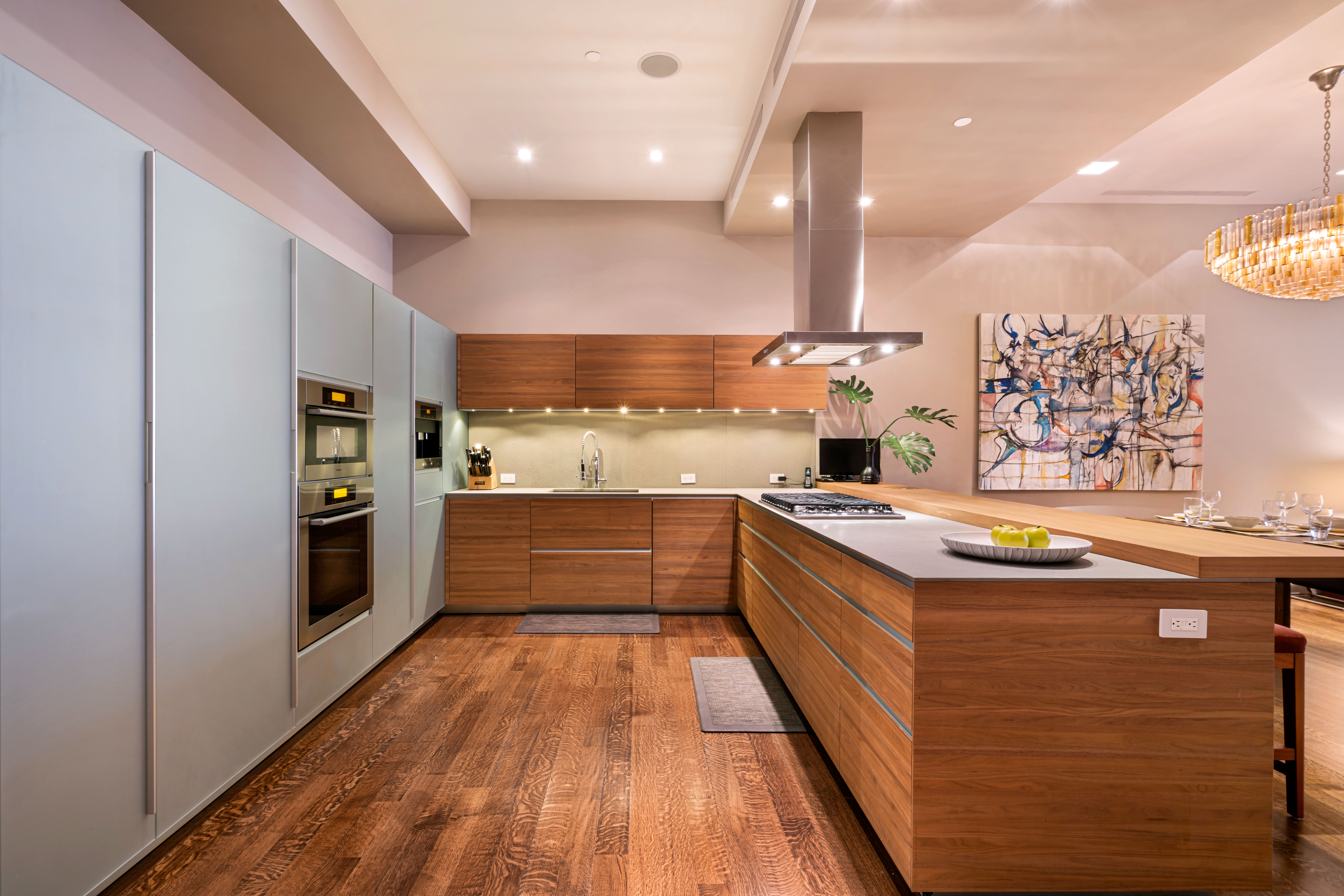 83 Spring Street 2F/3F