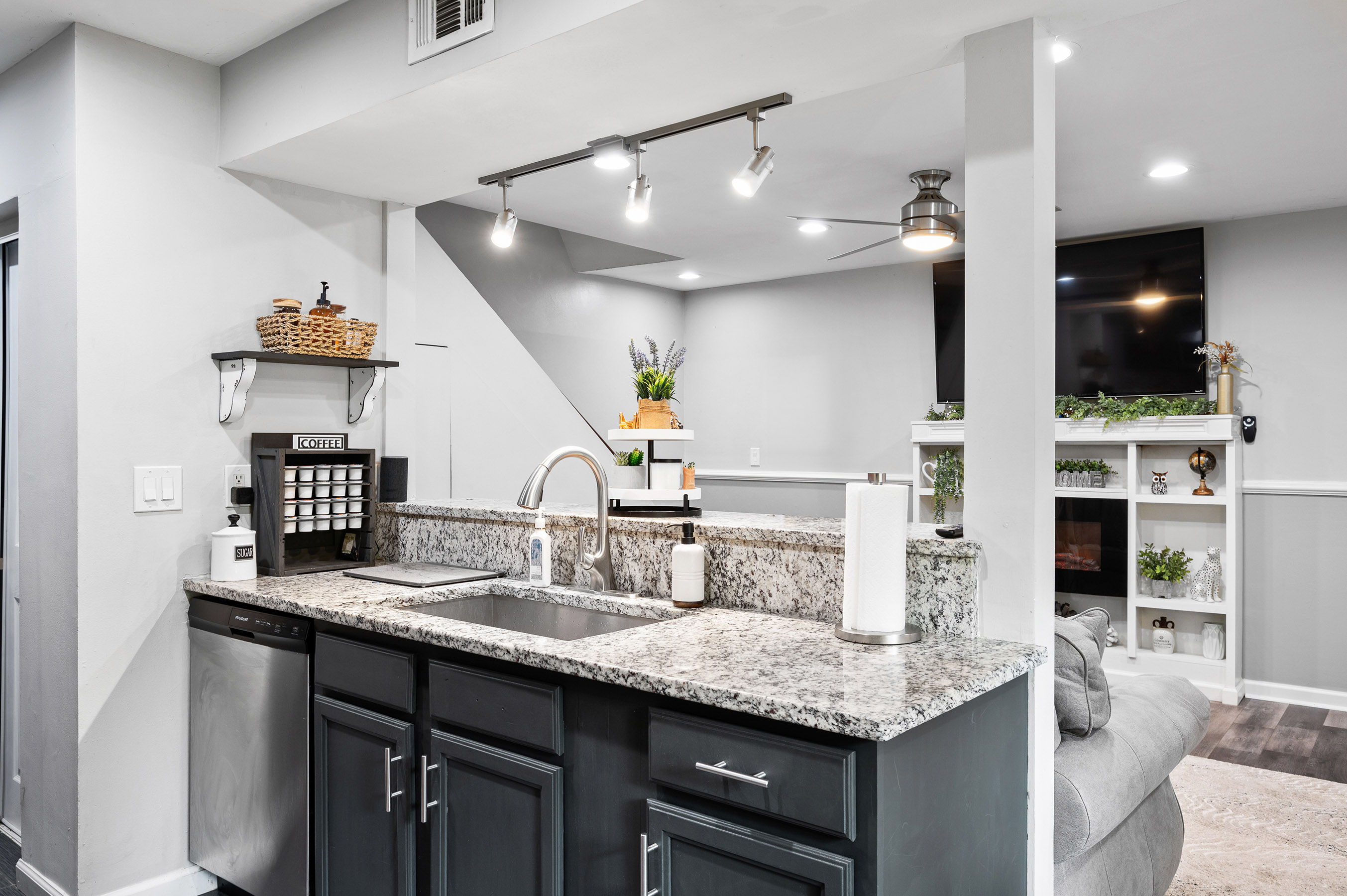 1351 Old Coach Road SW