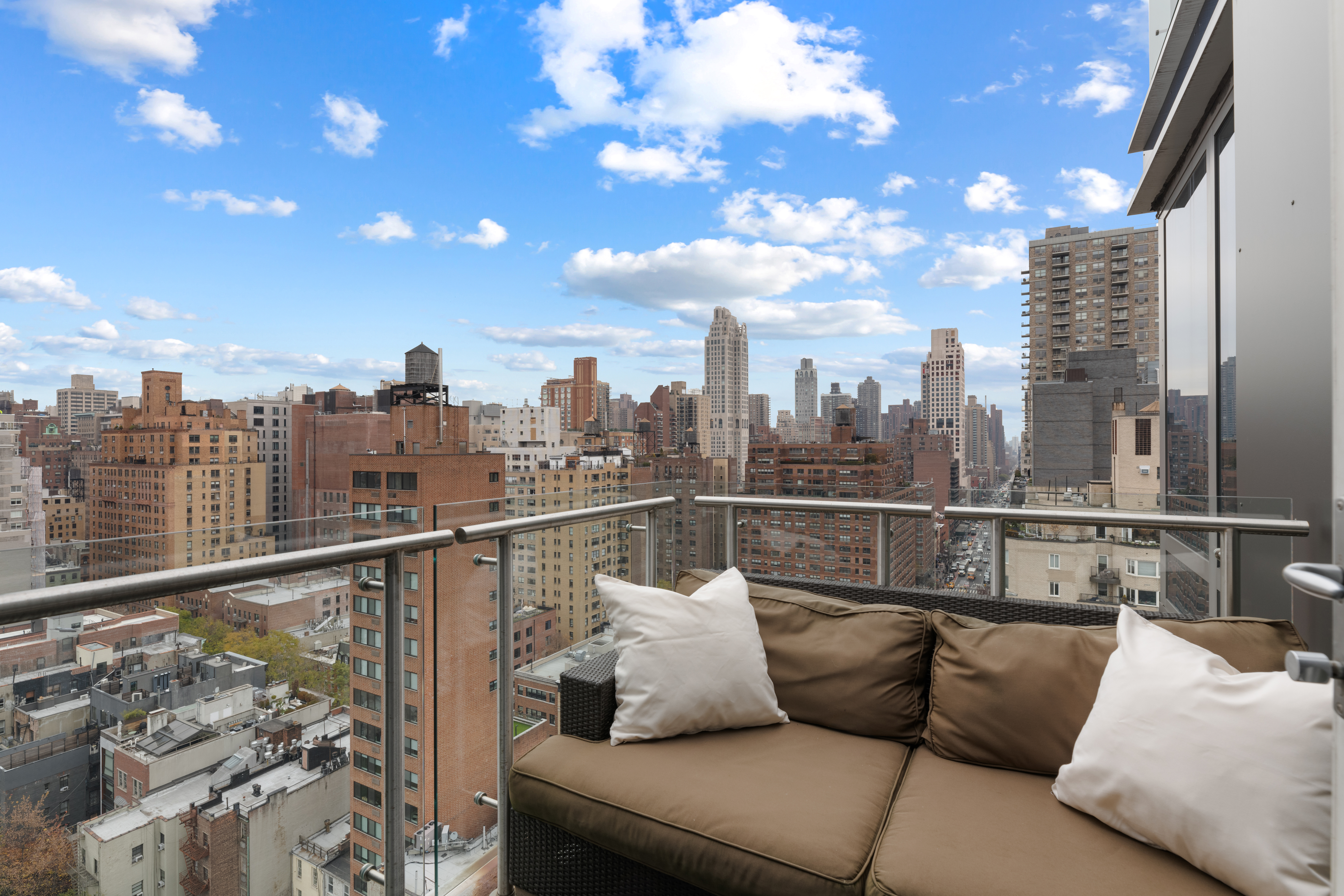 303 East 77th Street PHD