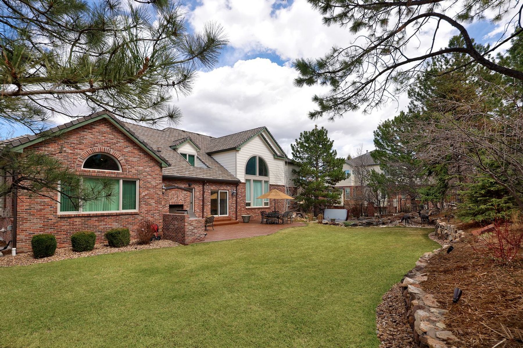 9188 Buck Hill Drive 