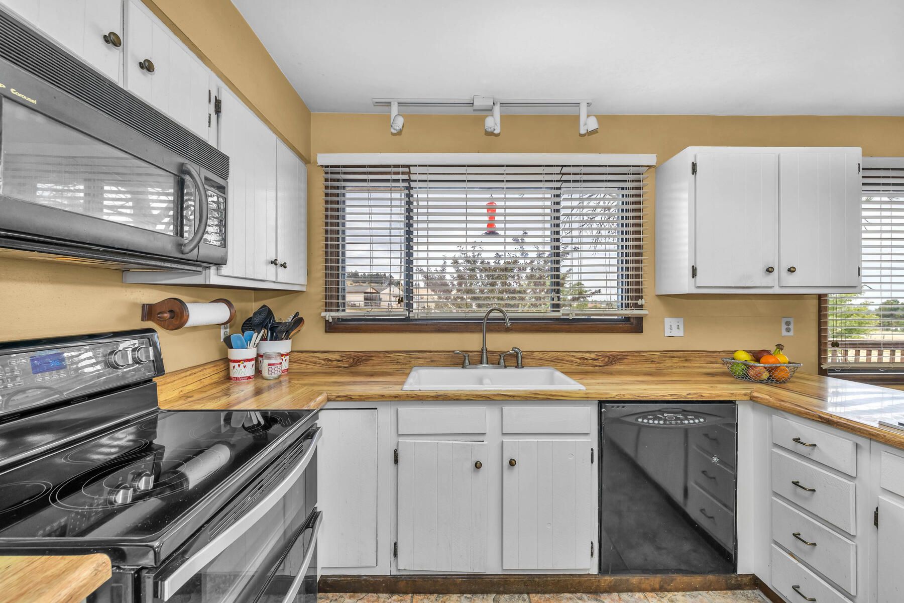 12892 Sierra Circle 