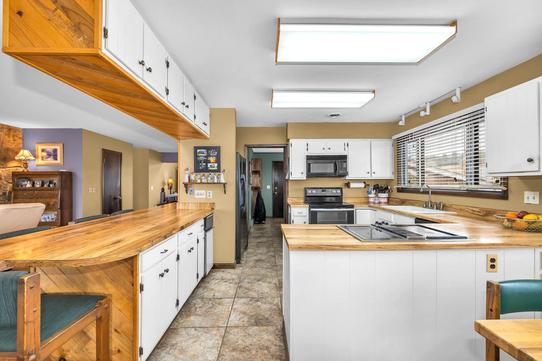 12892 Sierra Circle 