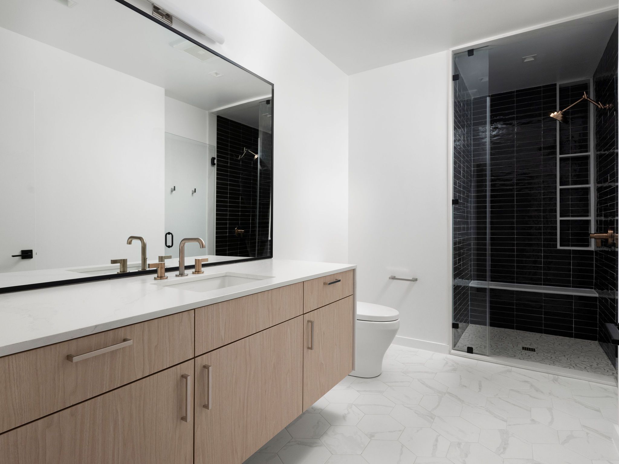 1006 Baylor Street 303
