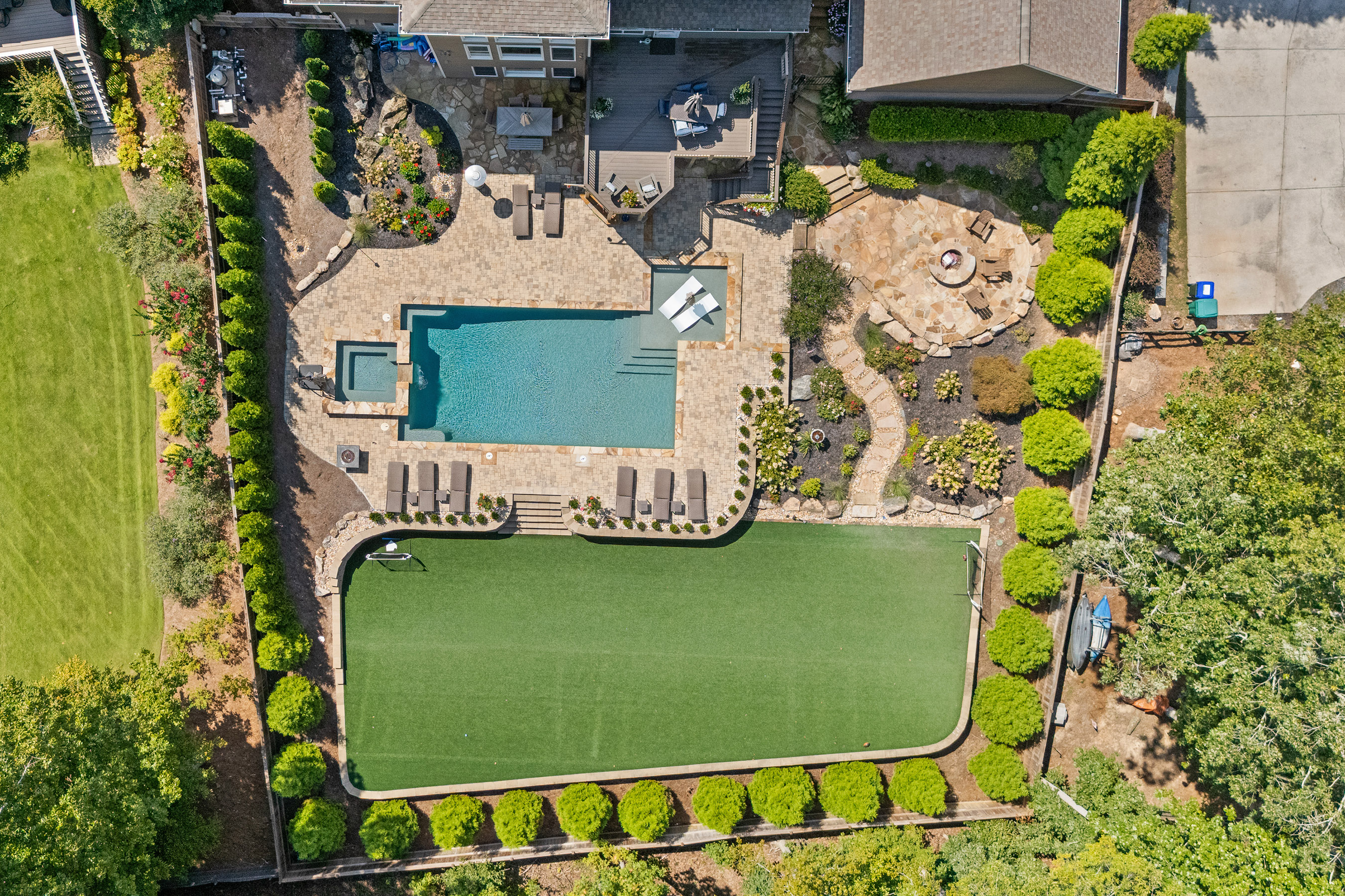 810 Lake Ridge Court