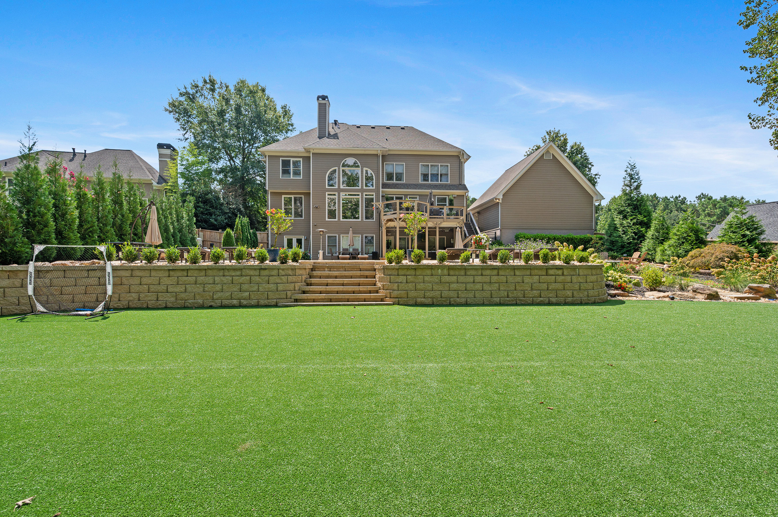 810 Lake Ridge Court
