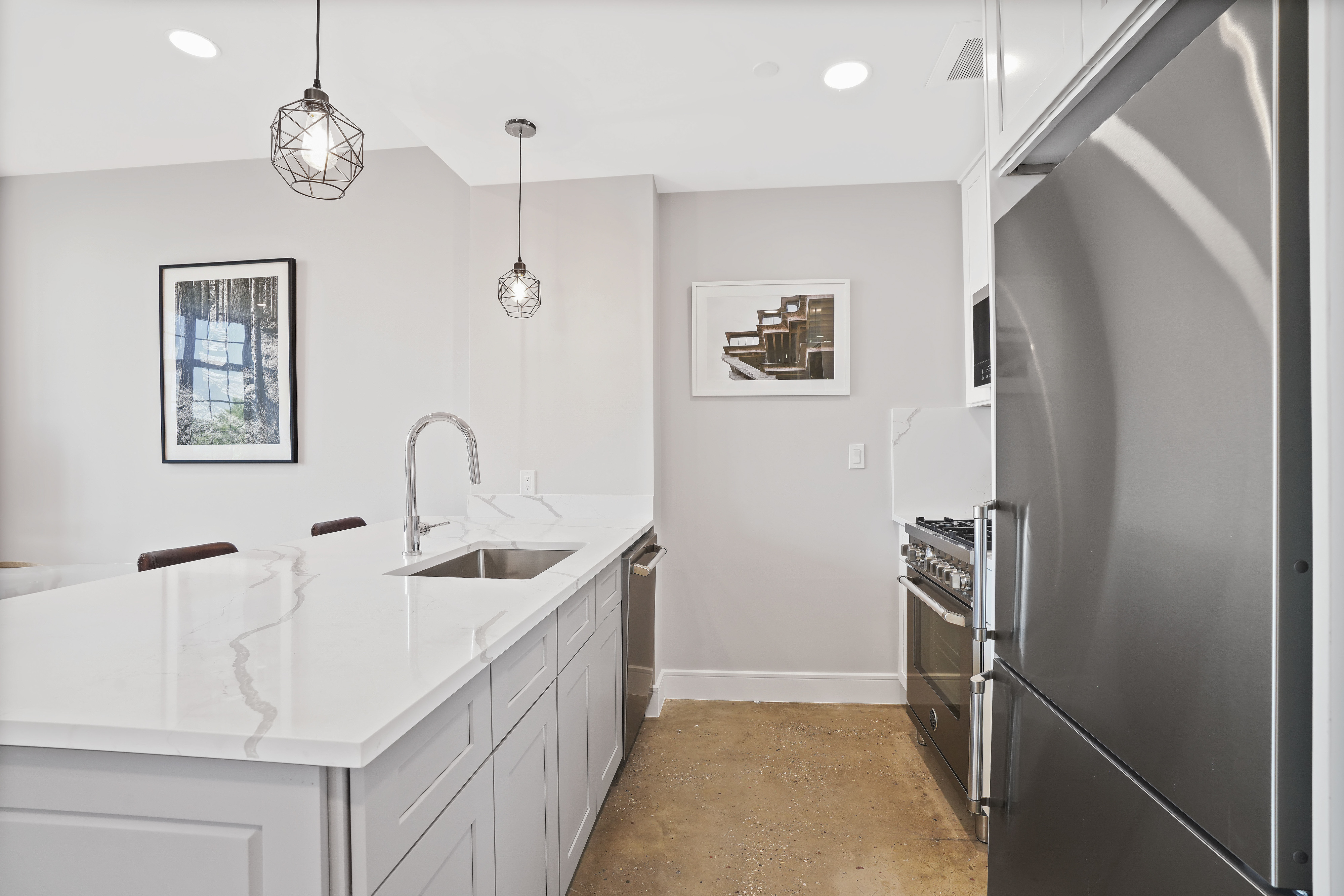 23 Bleecker St. 4b 