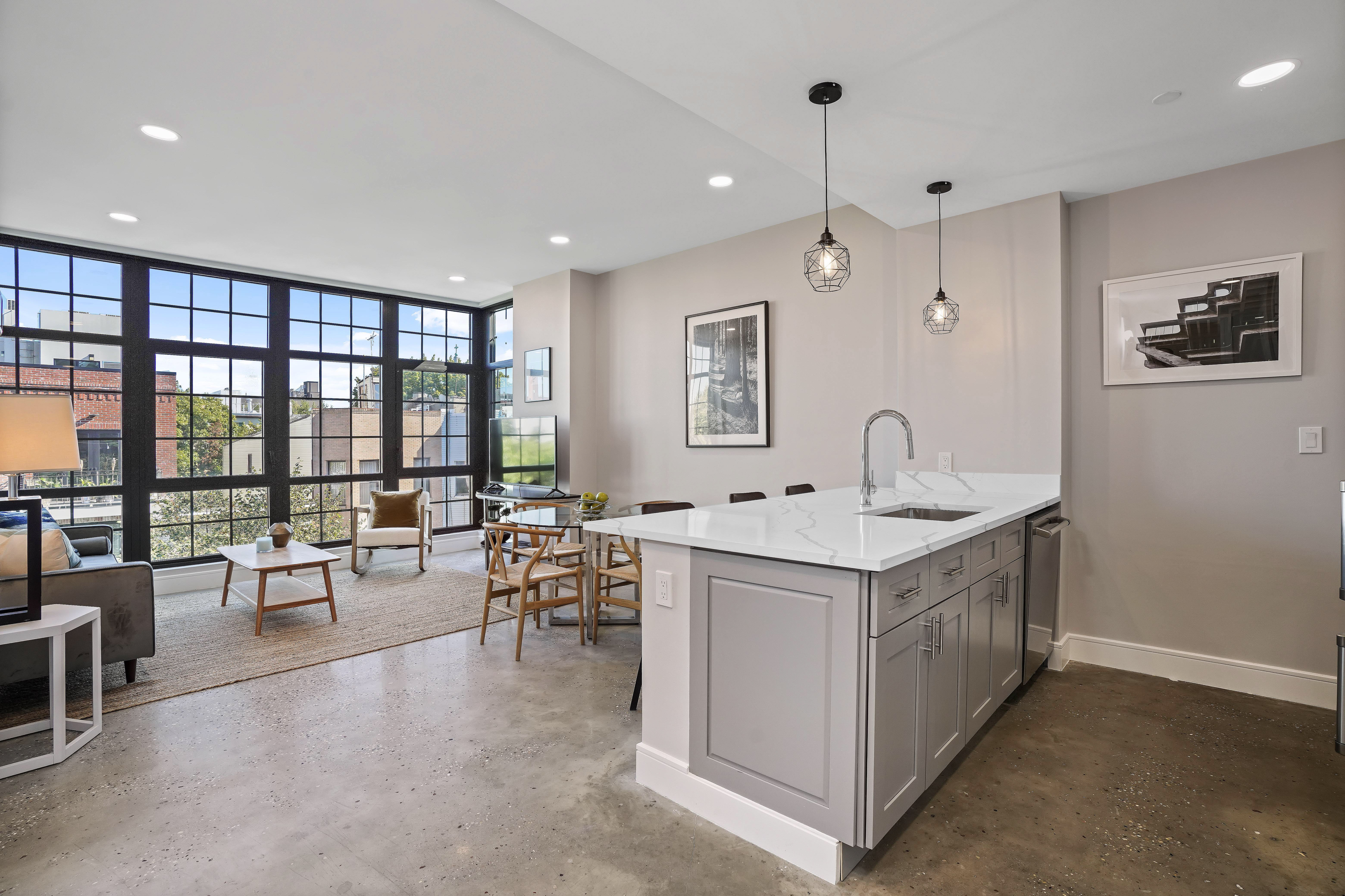 23 Bleecker St. 4b 