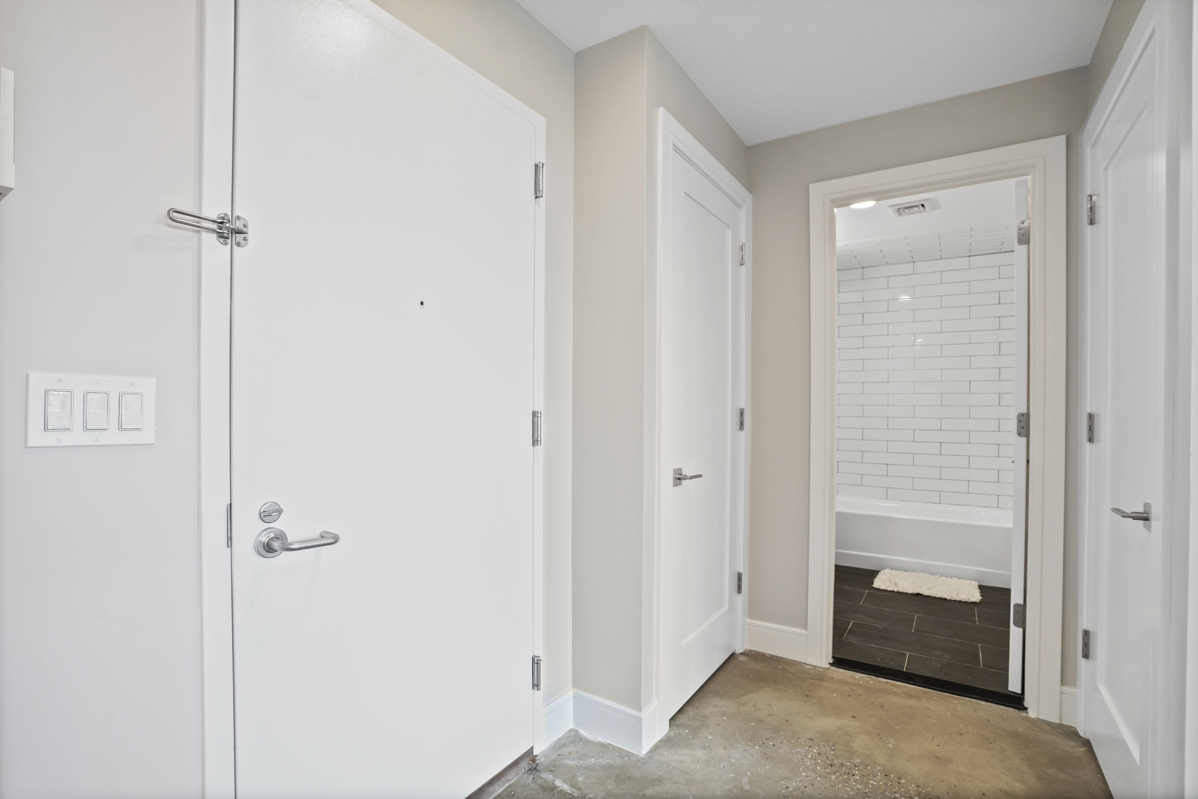 23 Bleecker St. 4b 