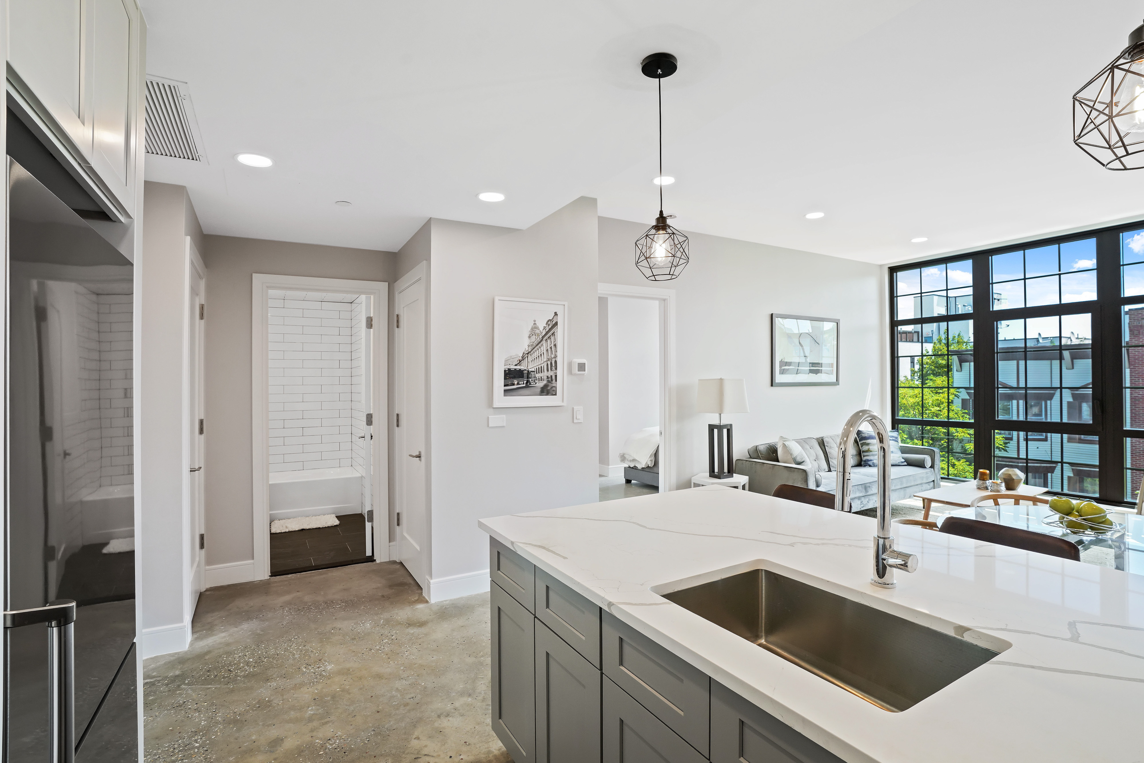 23 Bleecker St. 4b 