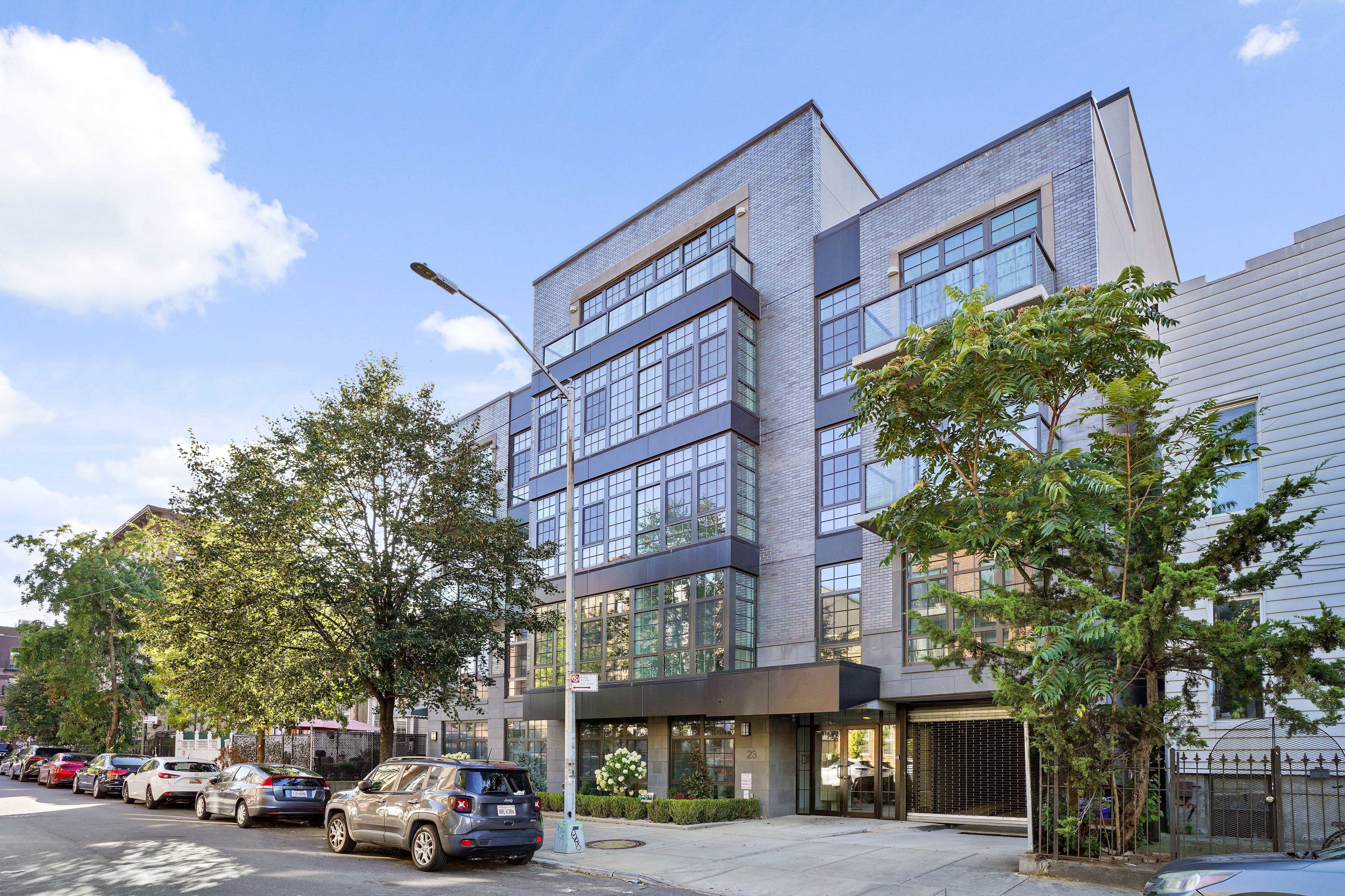 23 Bleecker St. 3b 