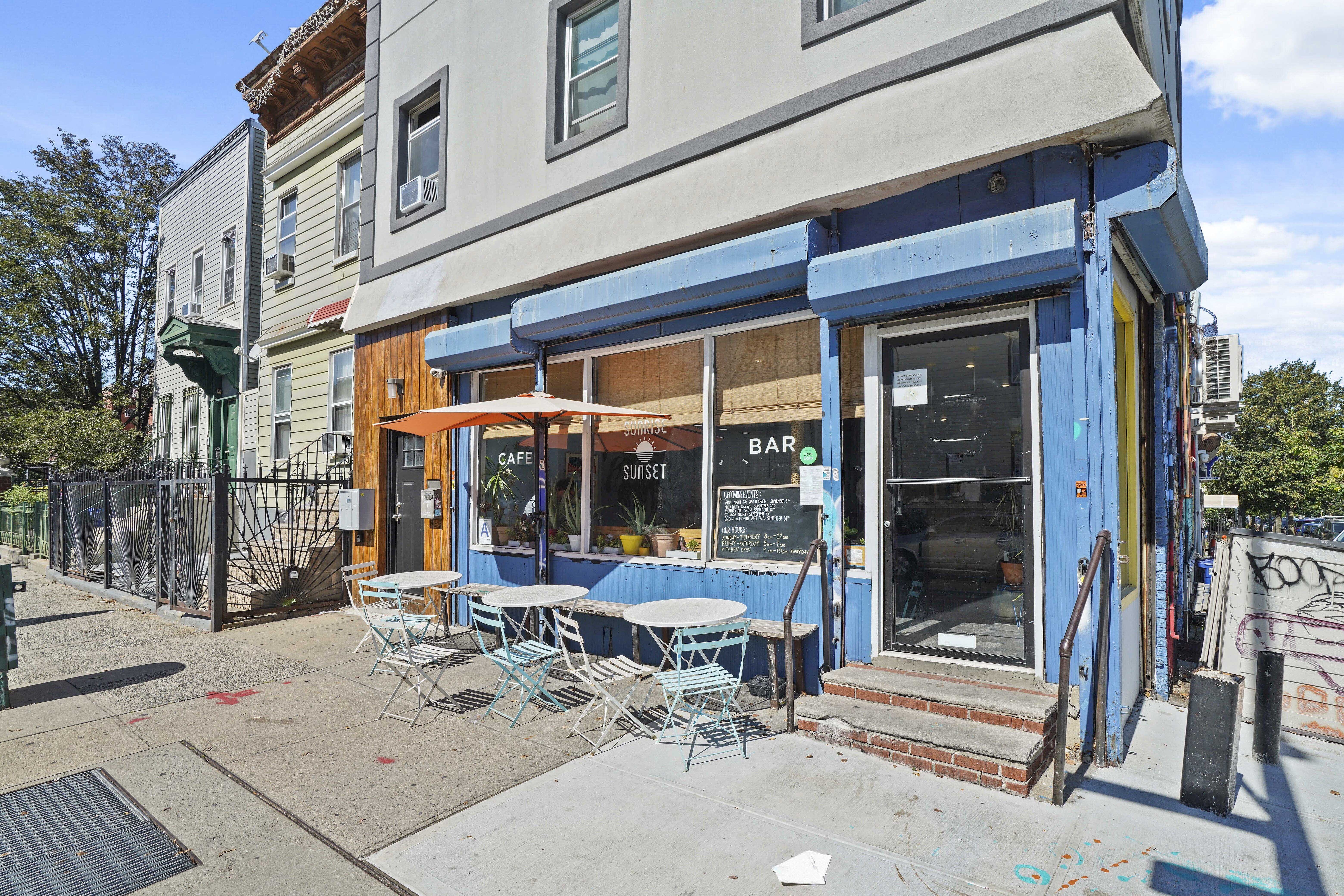 23 Bleecker St. 3b 