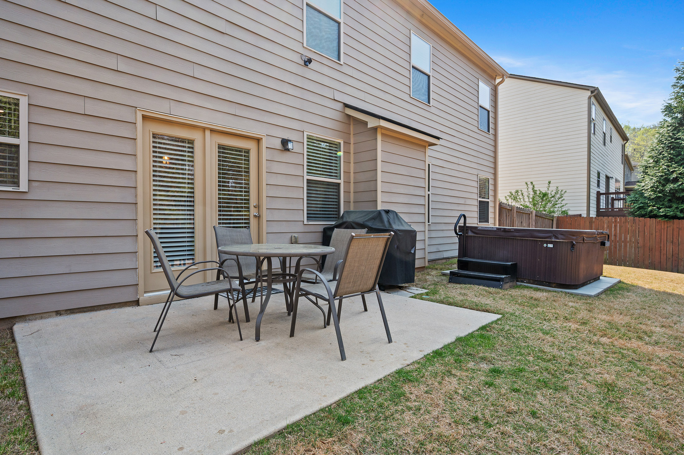 142 Manor Lane