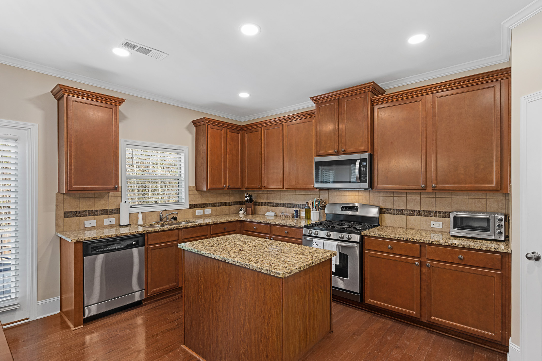 142 Manor Lane