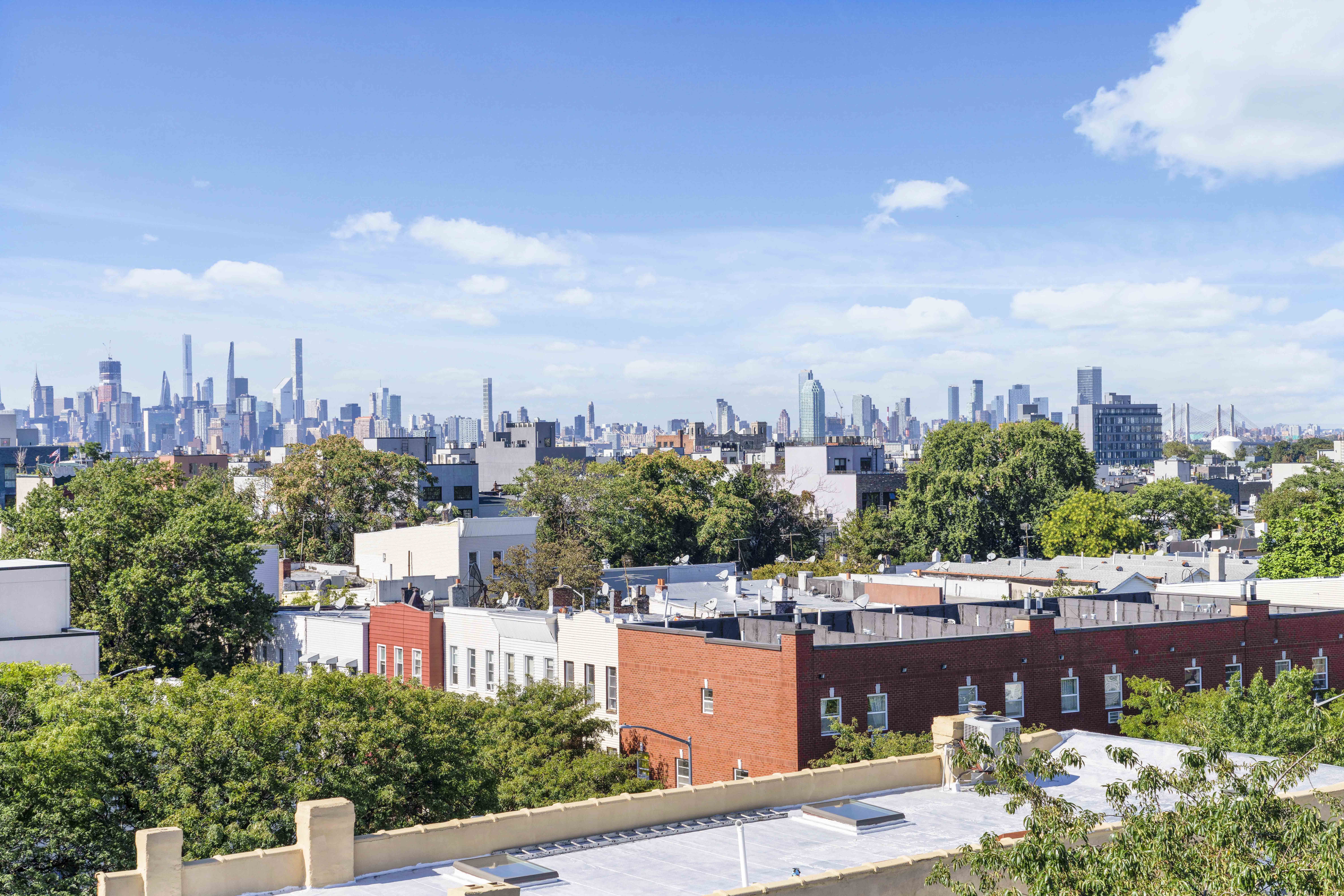 23 Bleecker St. 4a 