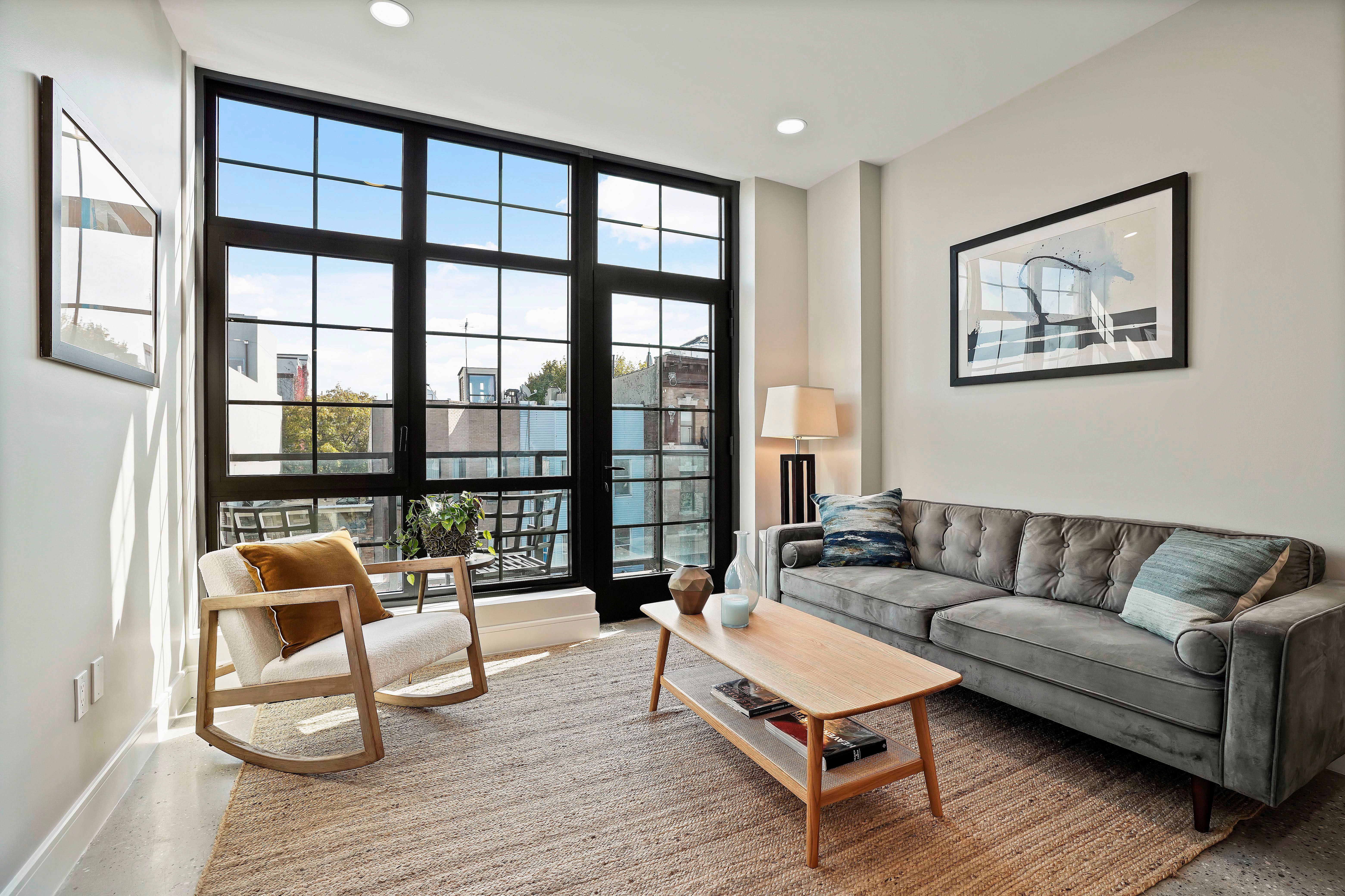 23 Bleecker St. 4a 