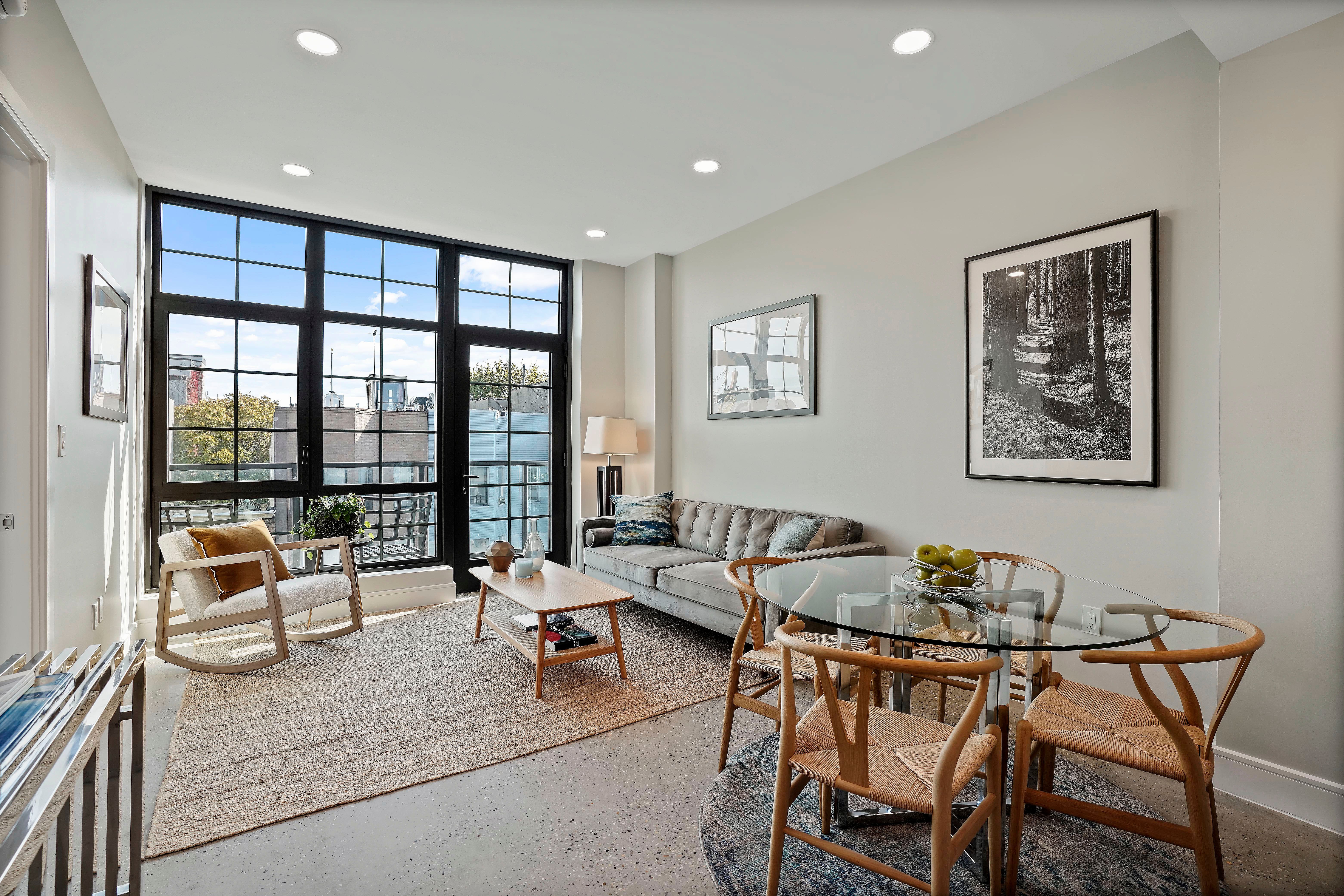 23 Bleecker St. 4a 