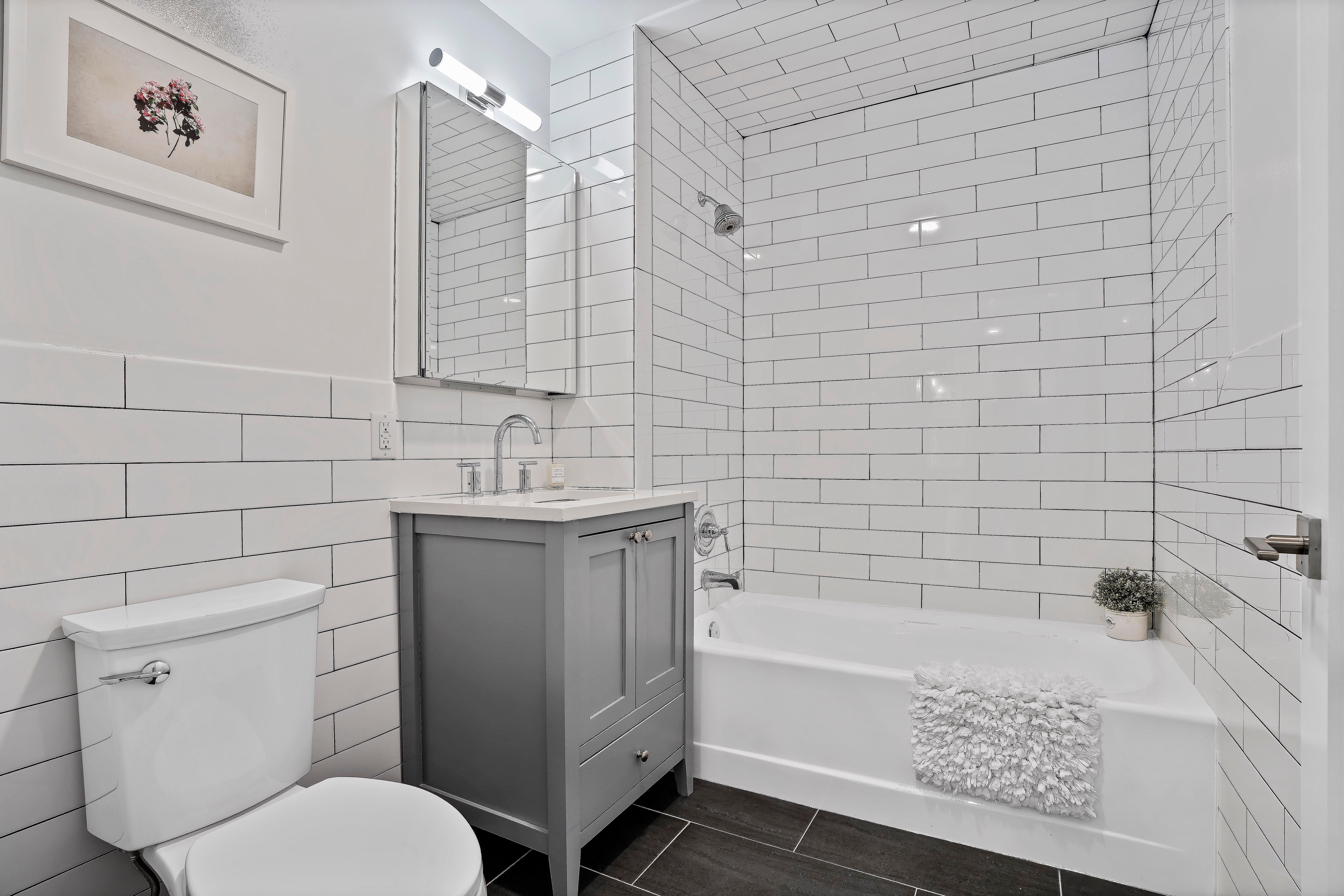 23 Bleecker St. 4a 