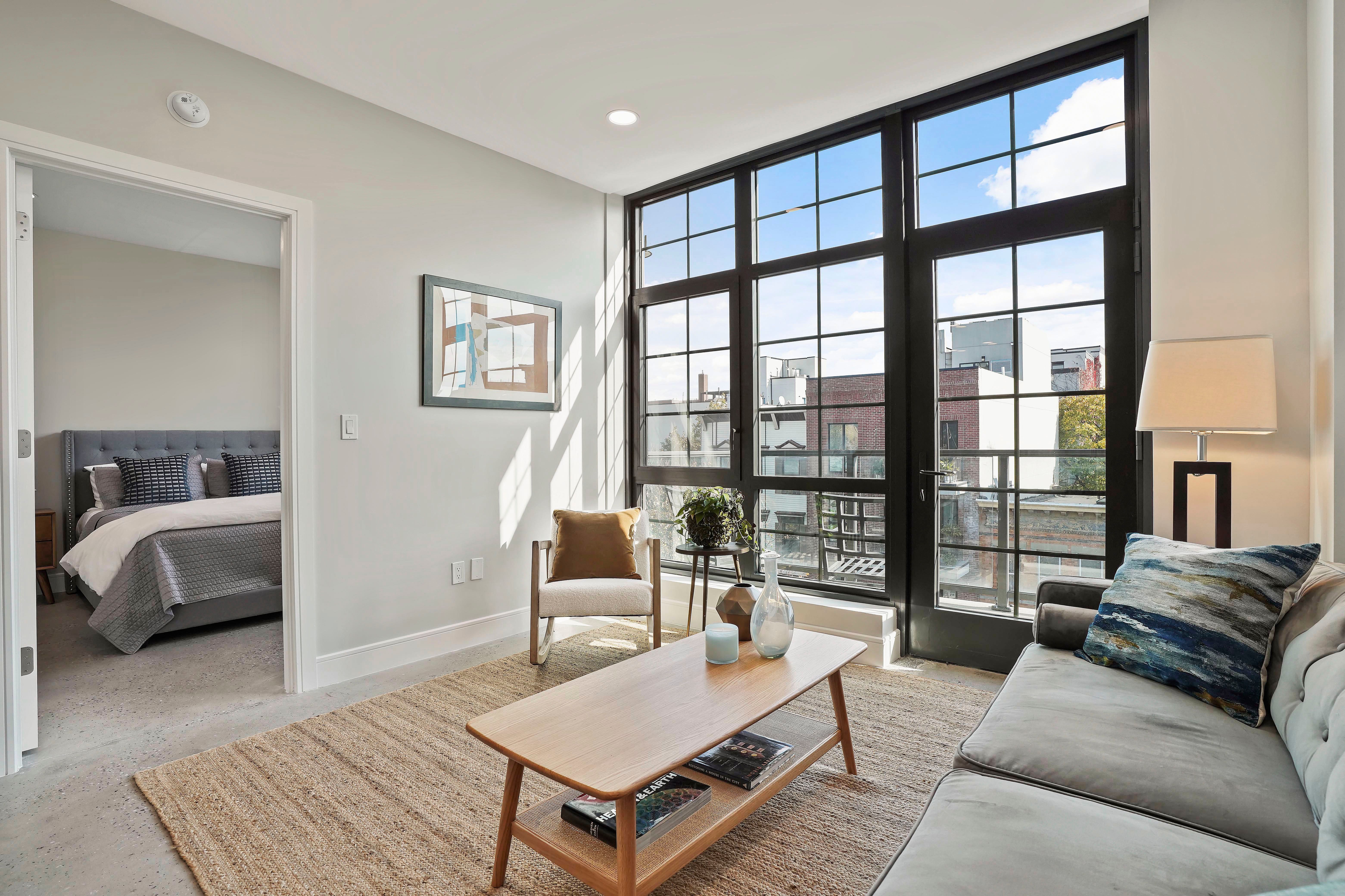 23 Bleecker St. 4a 