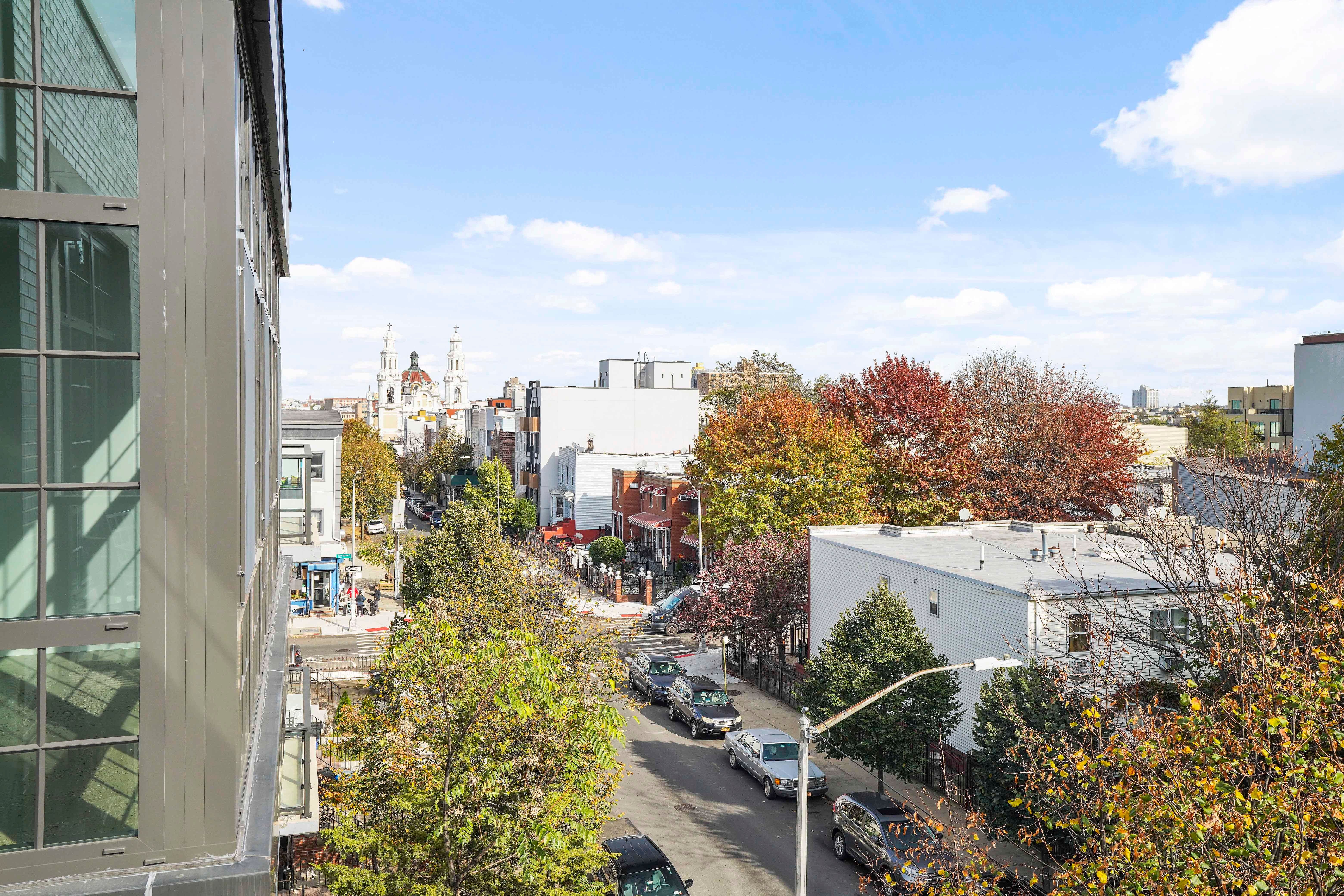 23 Bleecker St. 4a 