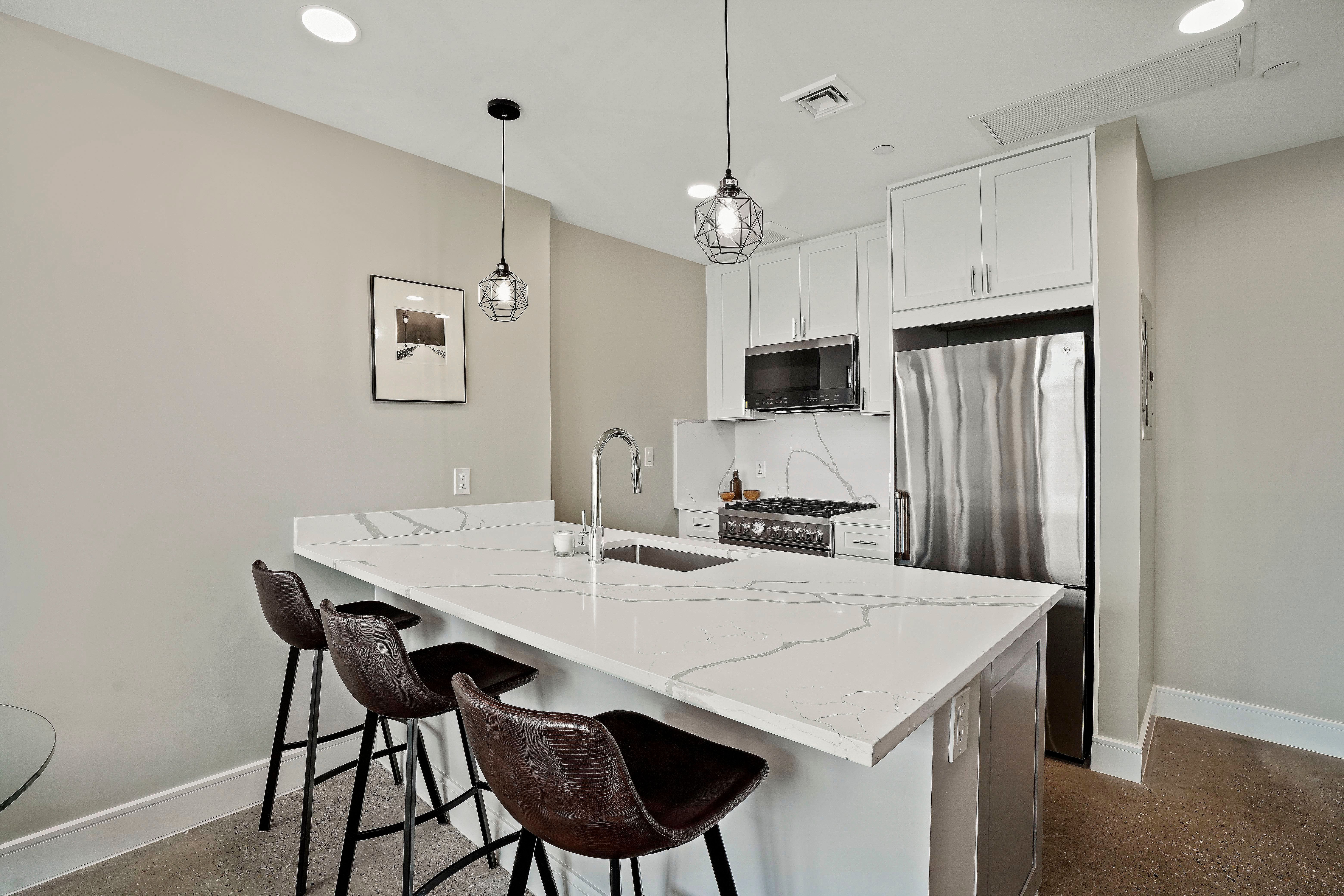 23 Bleecker St. 4a 