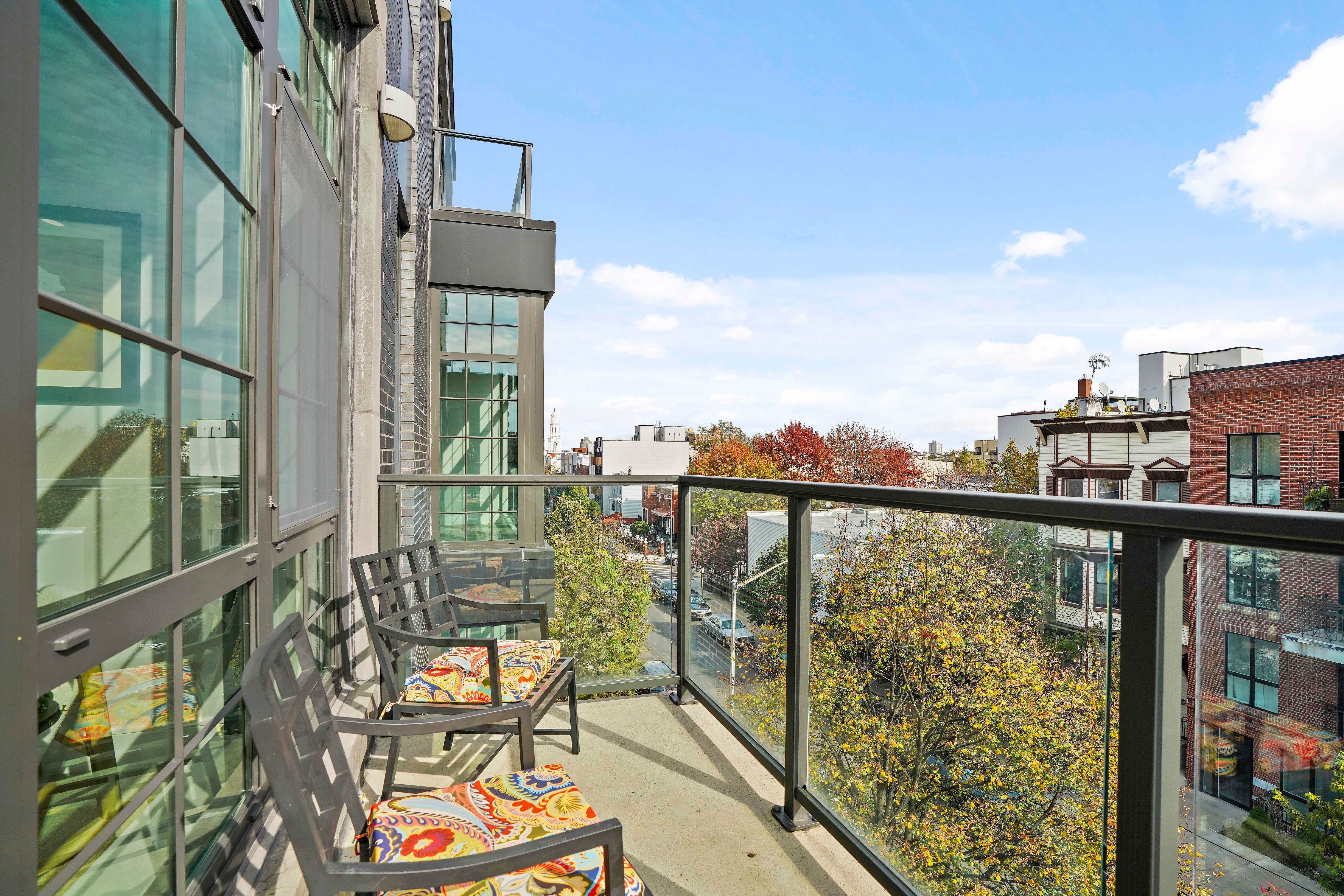 23 Bleecker St. 4a 