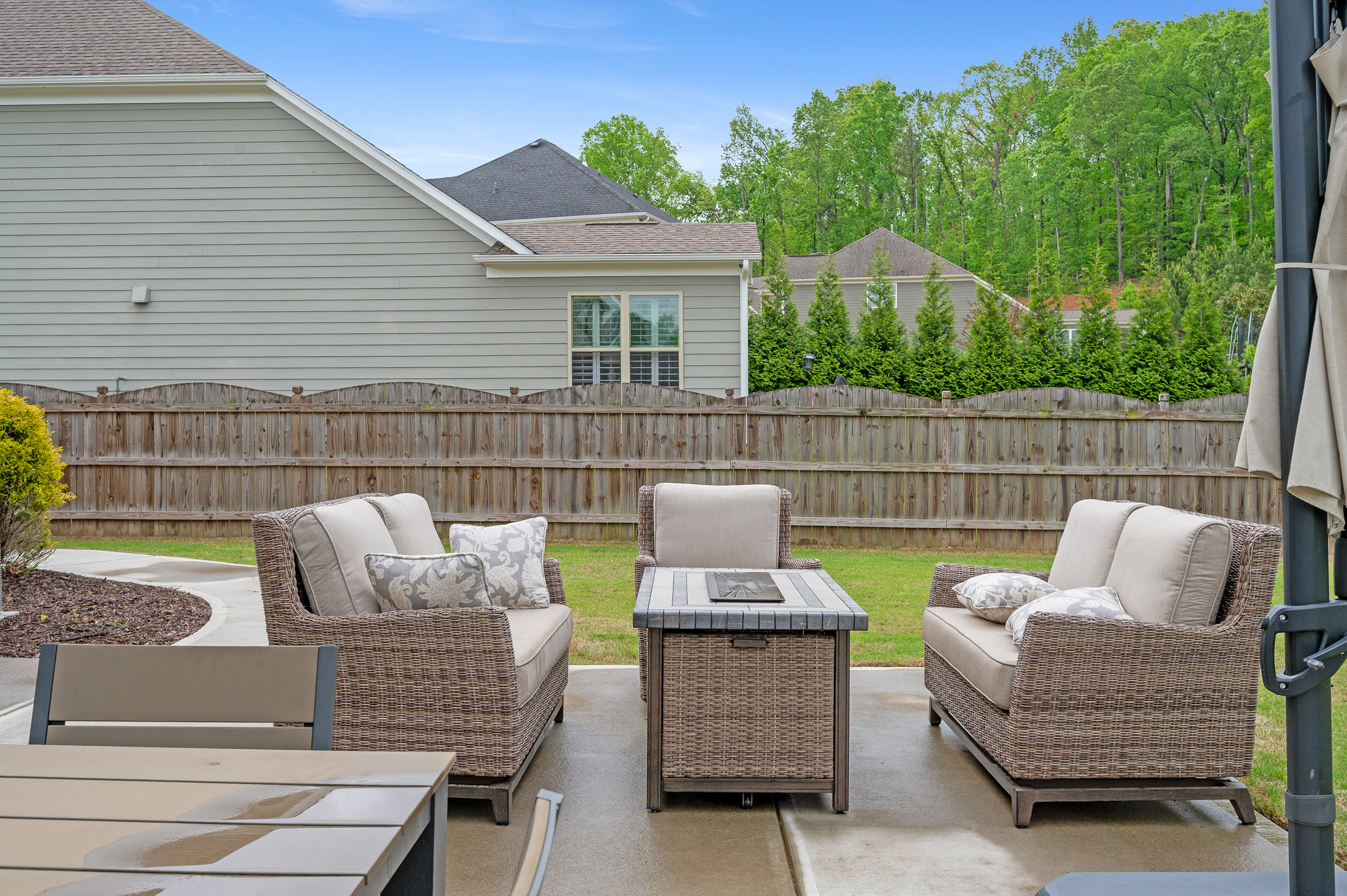 800 Ivy Crest Lane