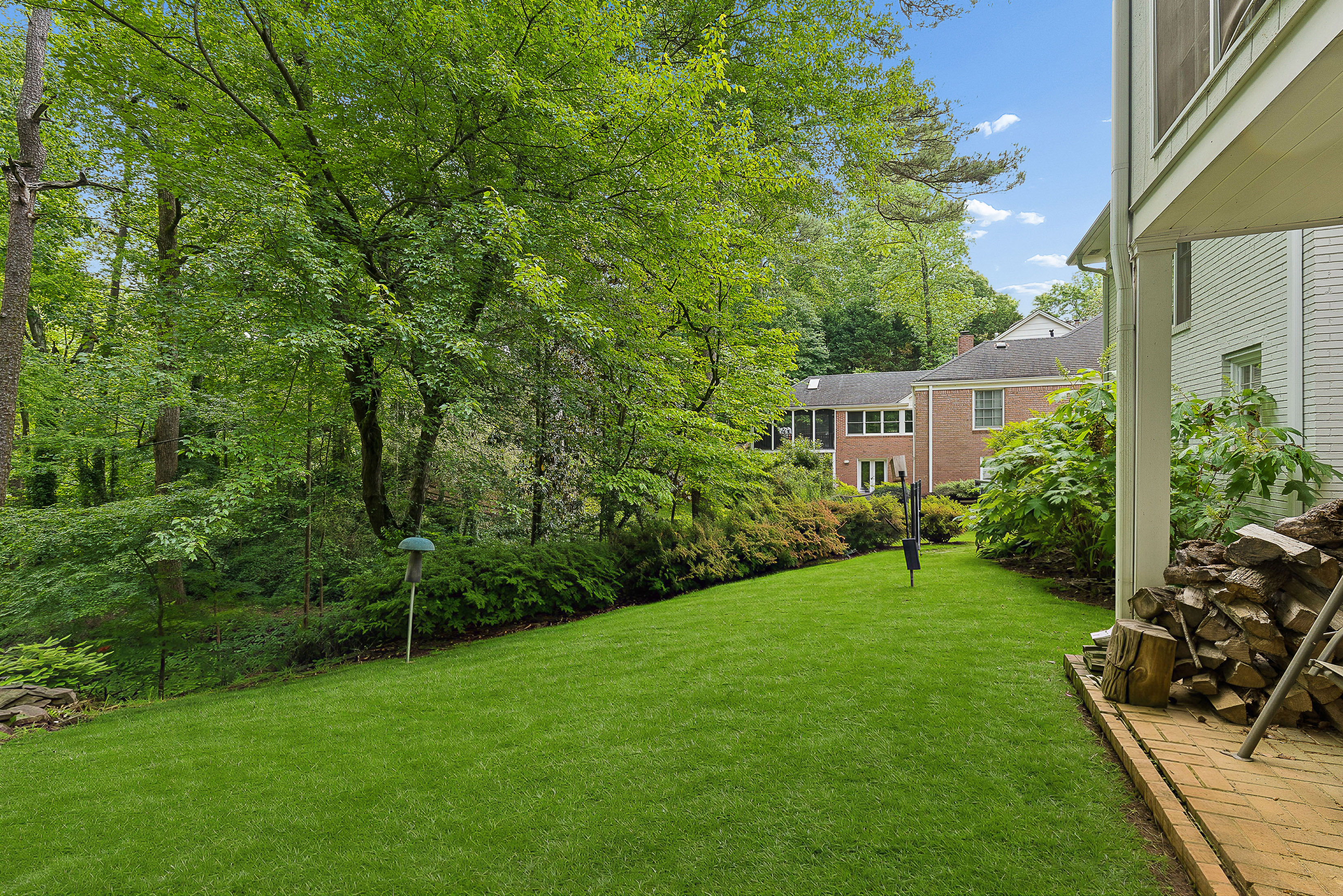 4659 Tall Pines Drive NW