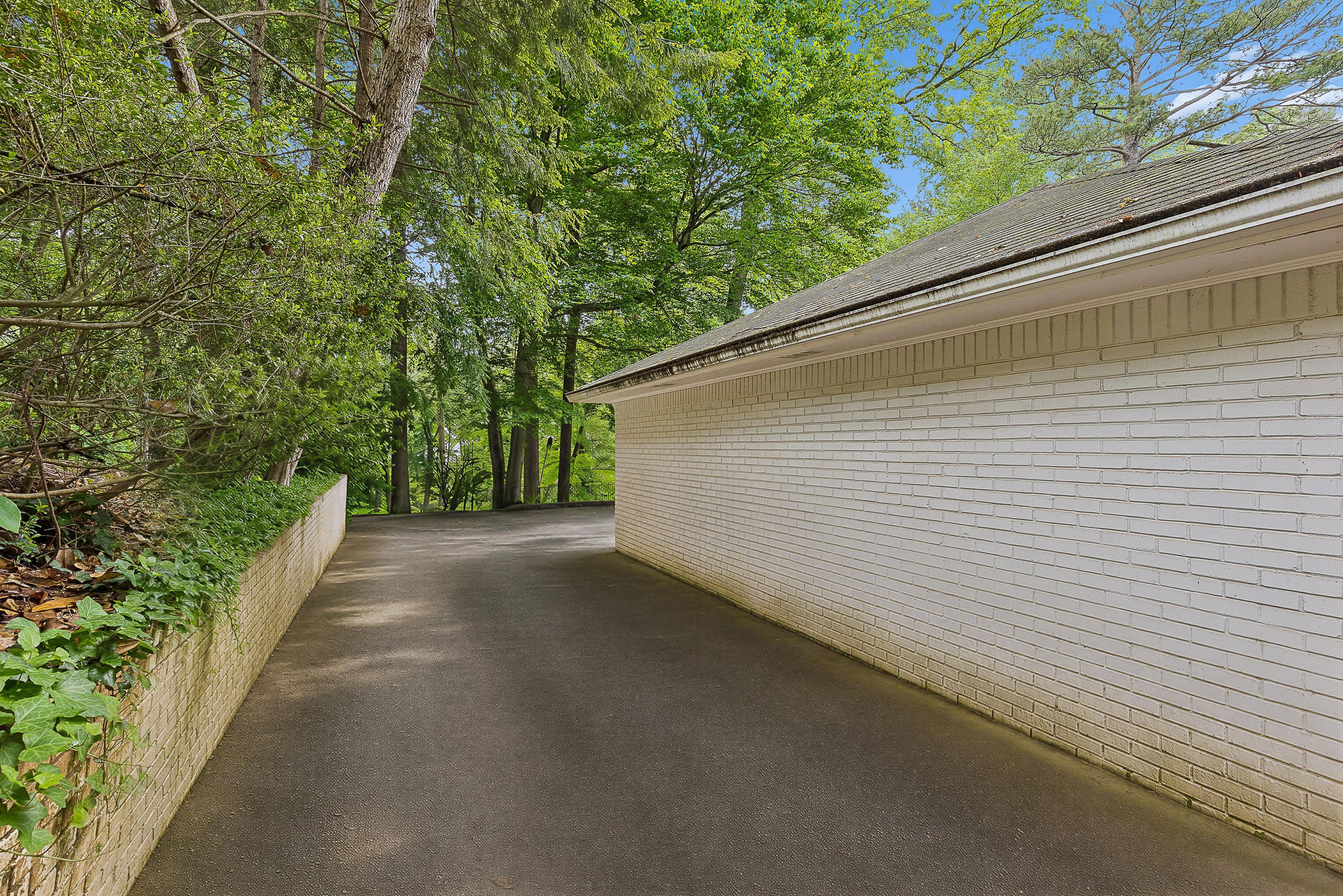 4659 Tall Pines Drive NW