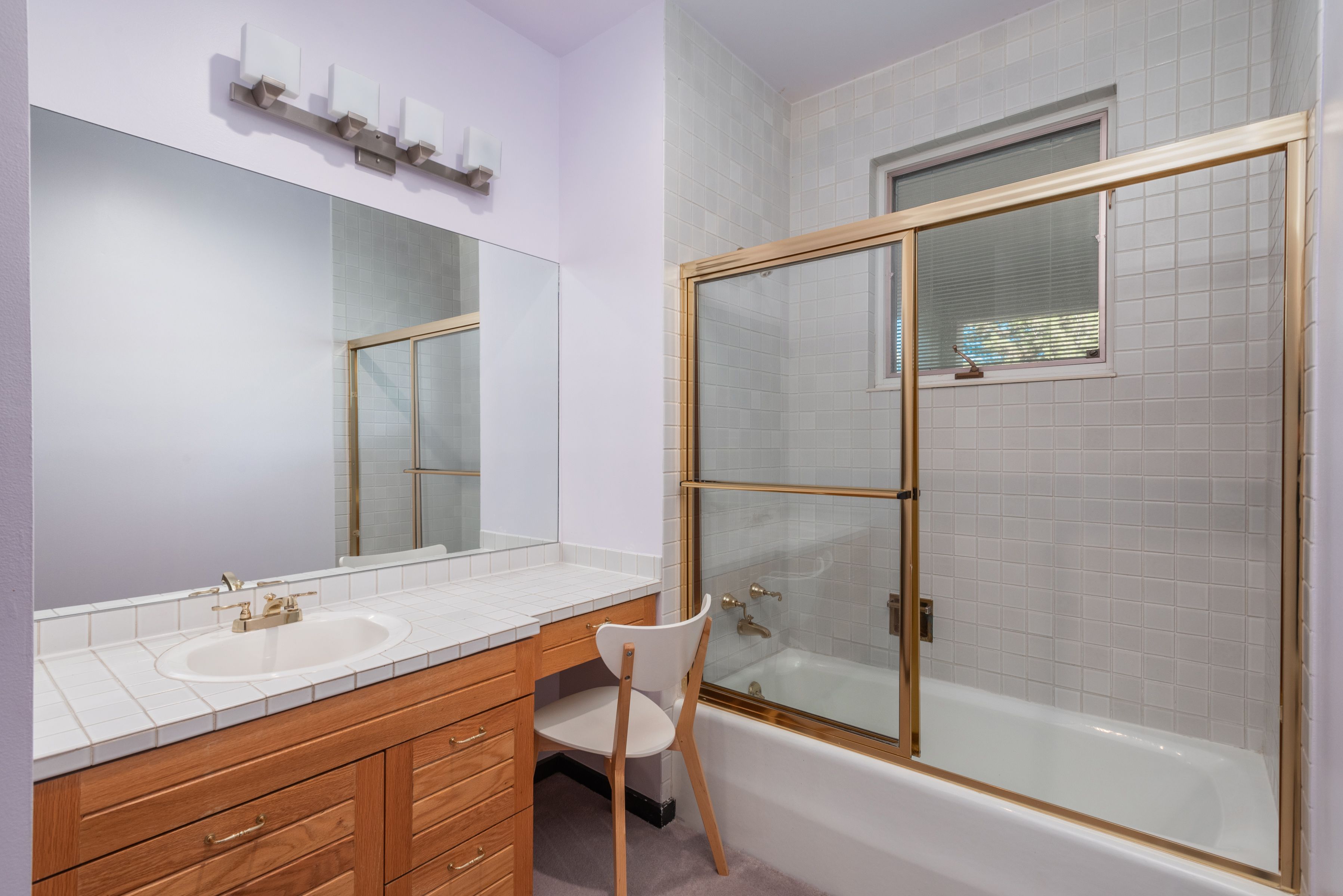 4208 S Hudson Pkwy 