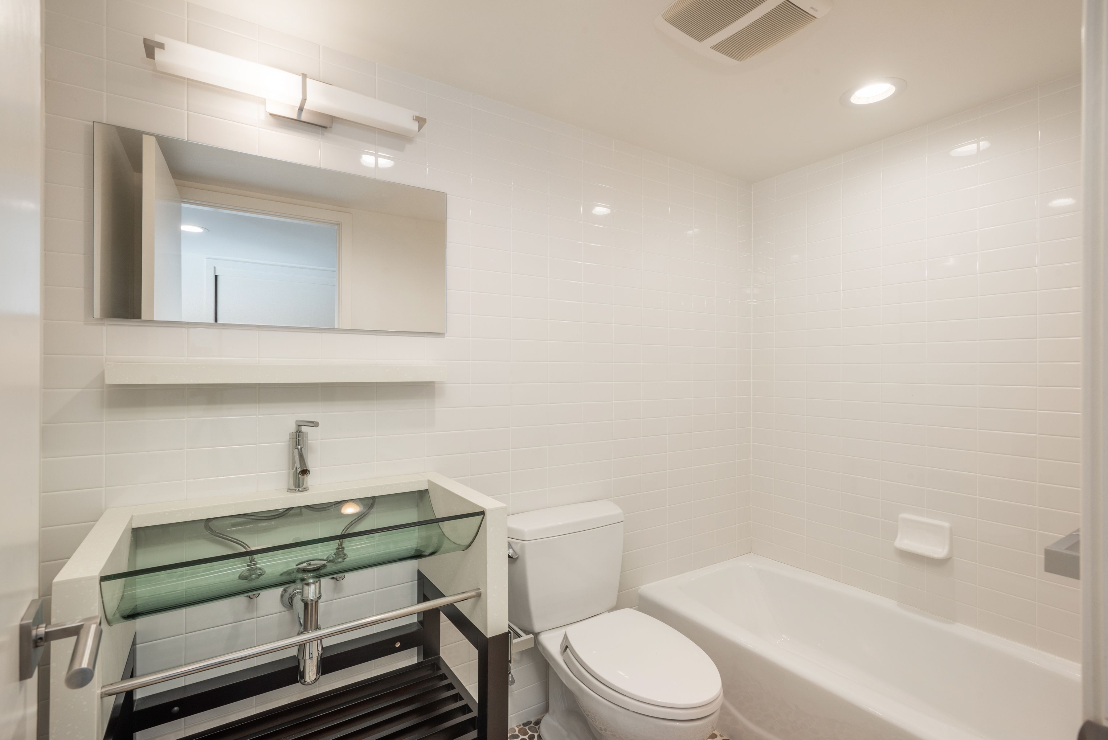4208 S Hudson Pkwy 