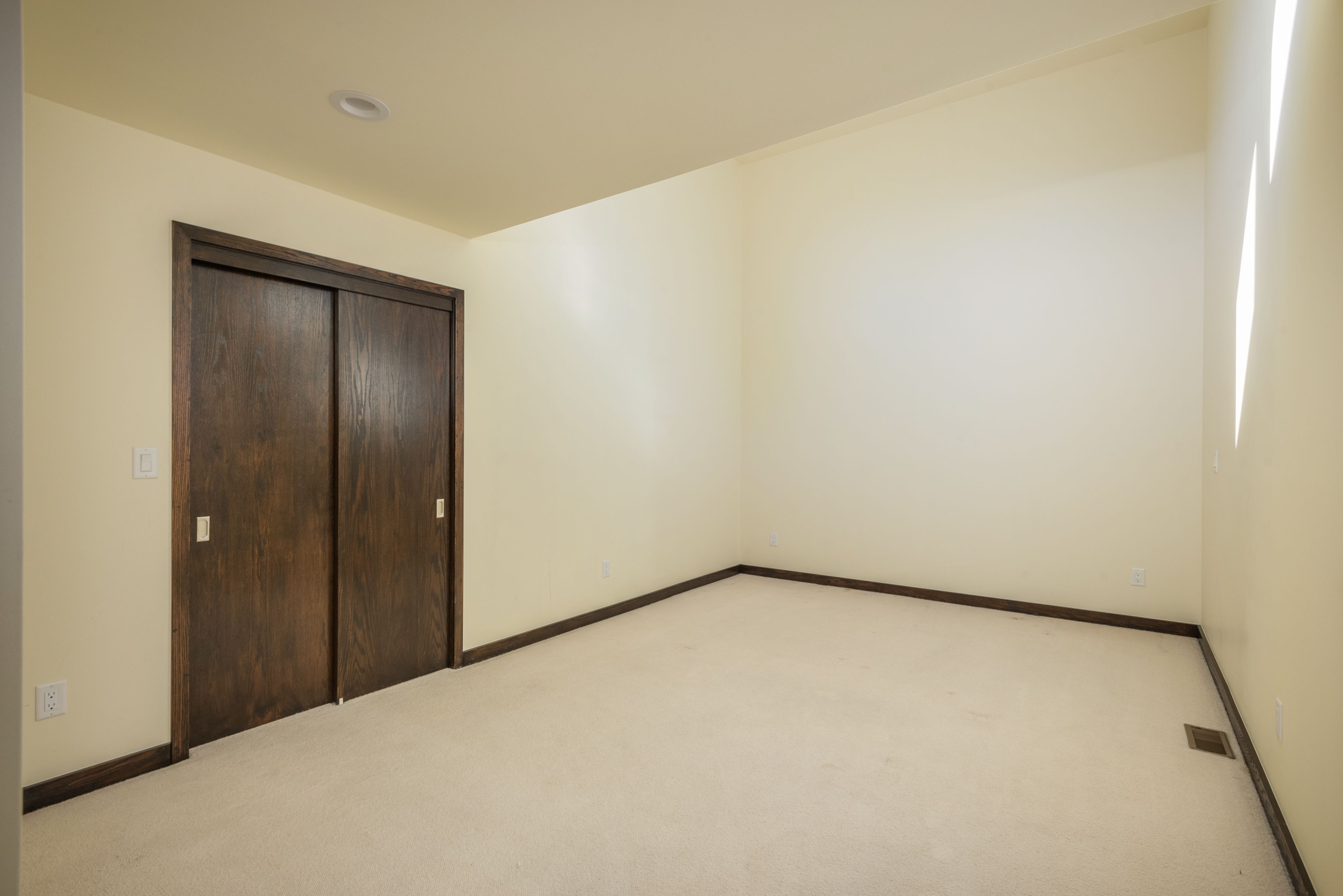4208 S Hudson Pkwy 