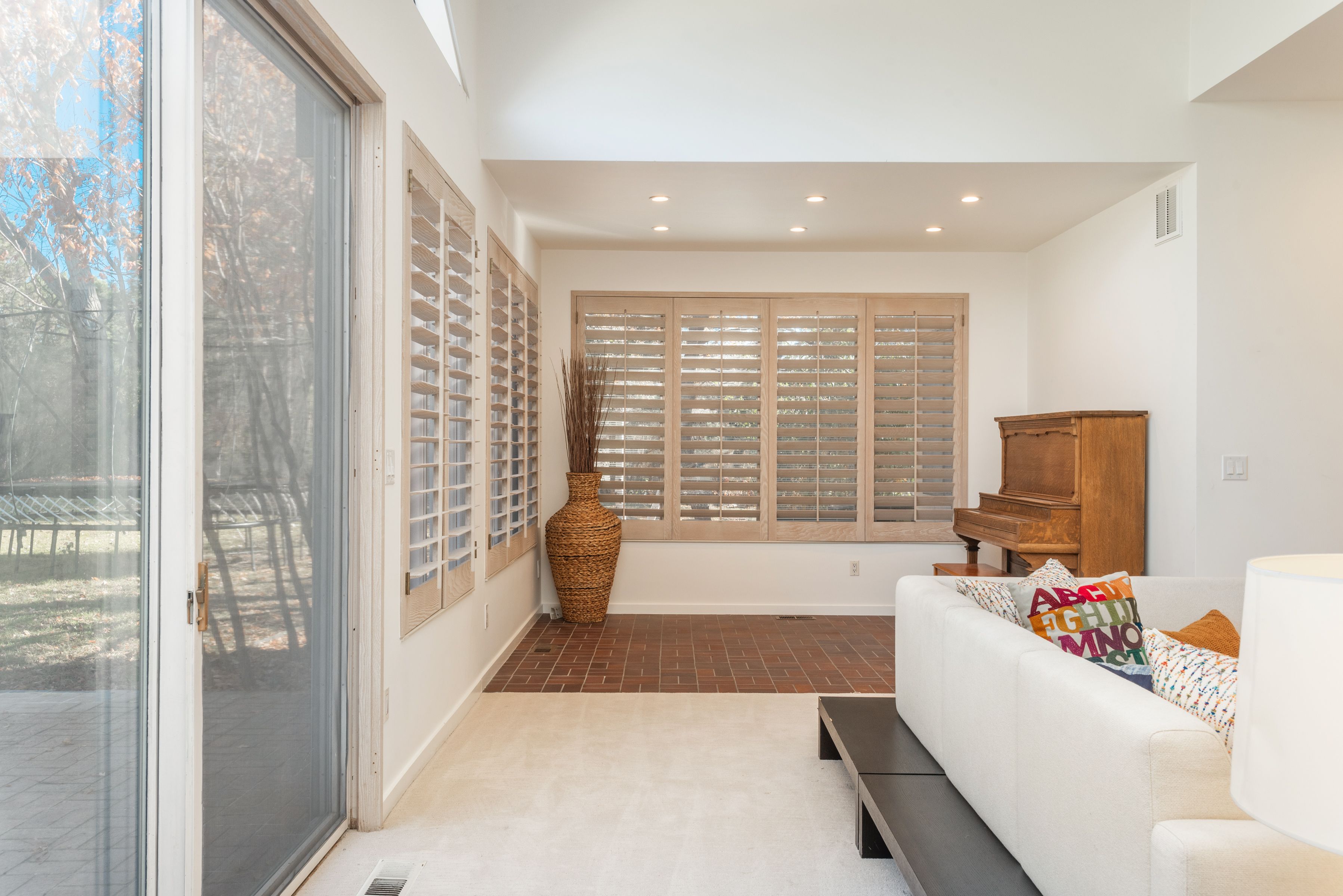 4208 S Hudson Pkwy 