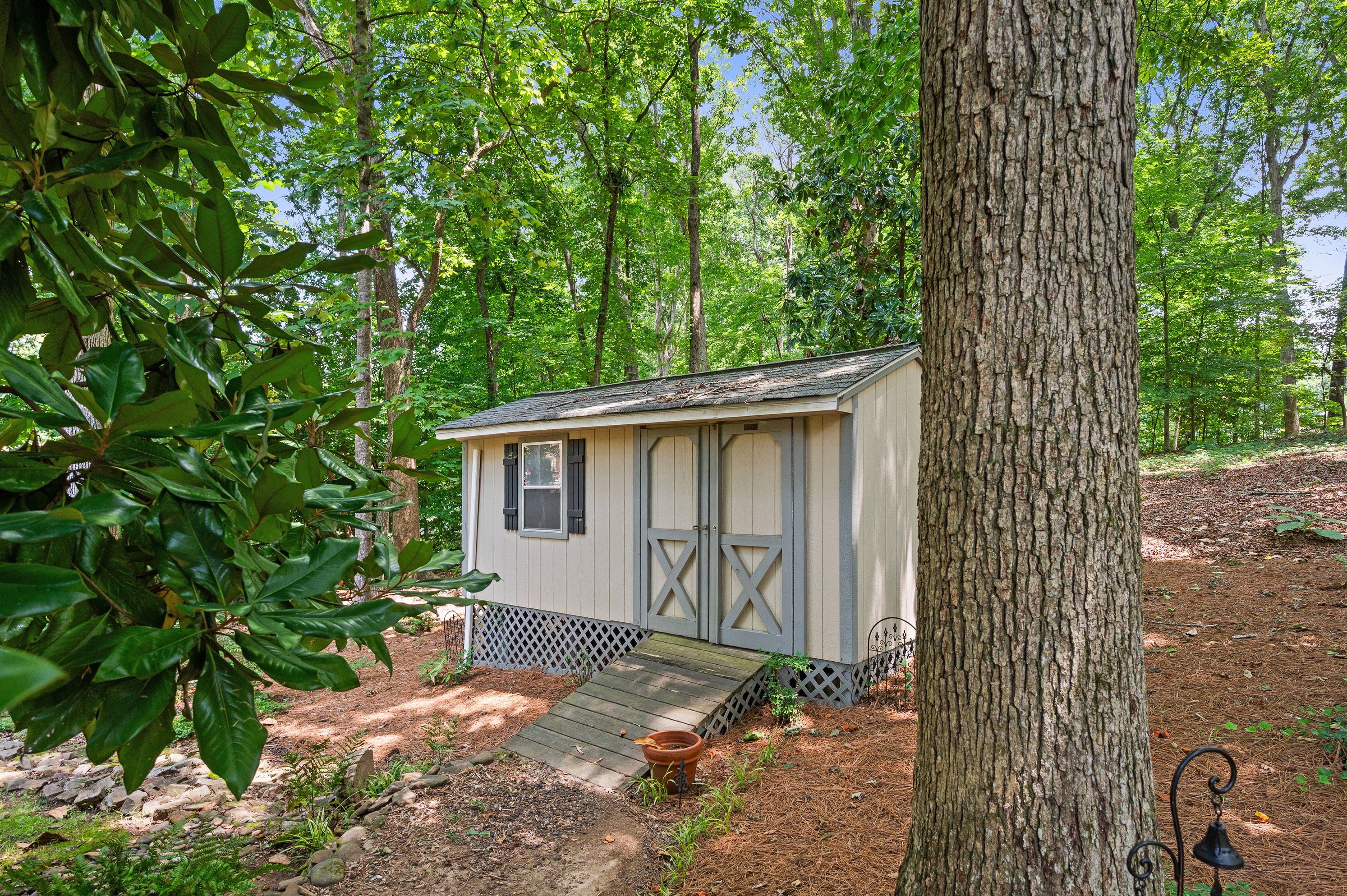 11740 Mountain Laurel Drive