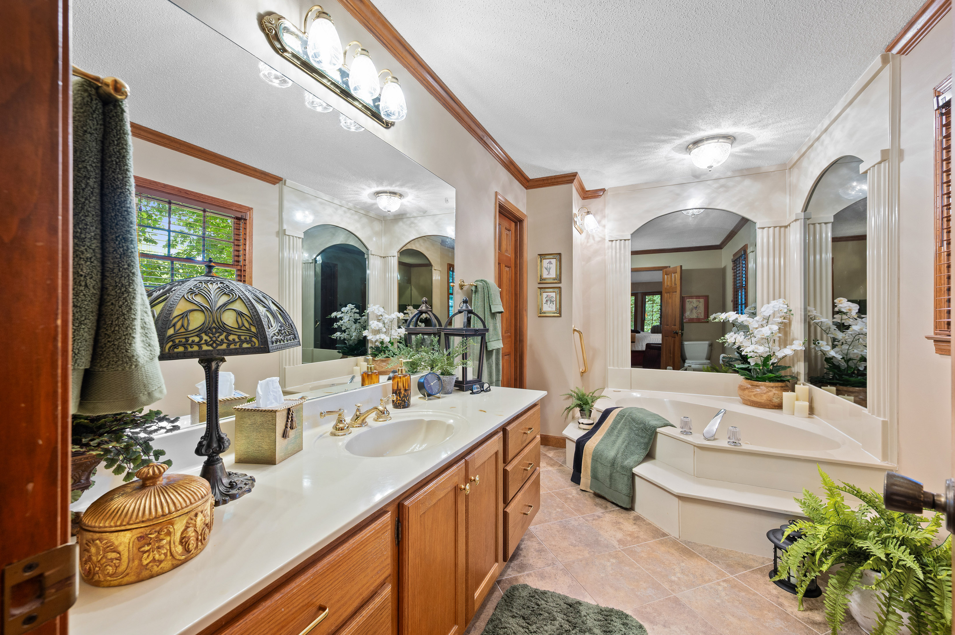 11740 Mountain Laurel Drive