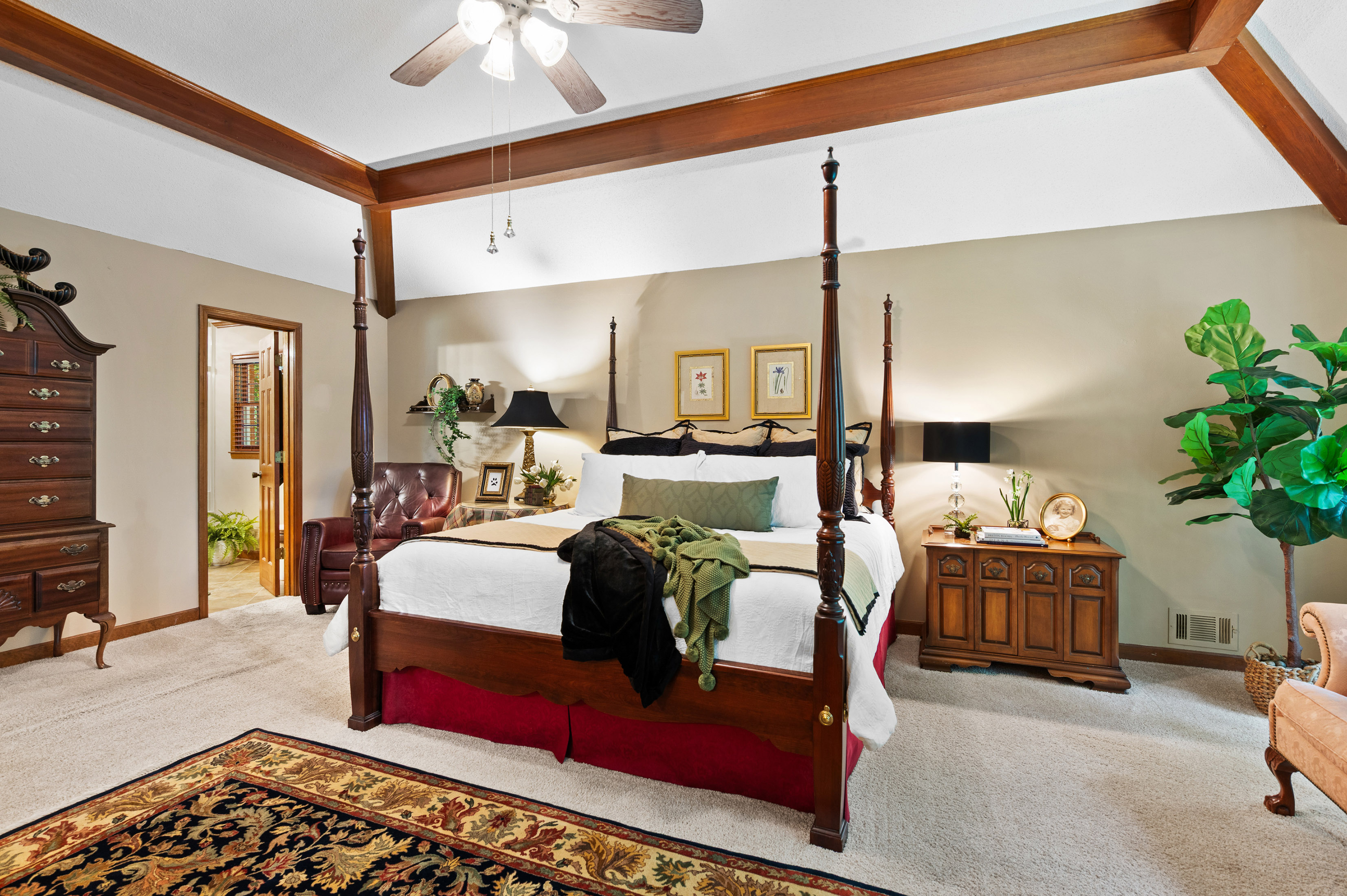 11740 Mountain Laurel Drive