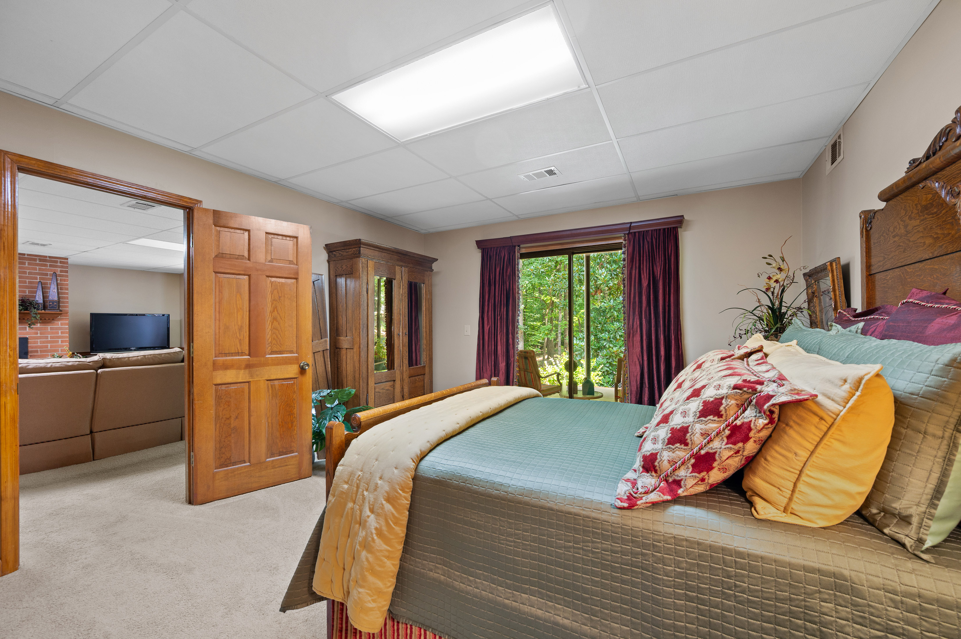 11740 Mountain Laurel Drive