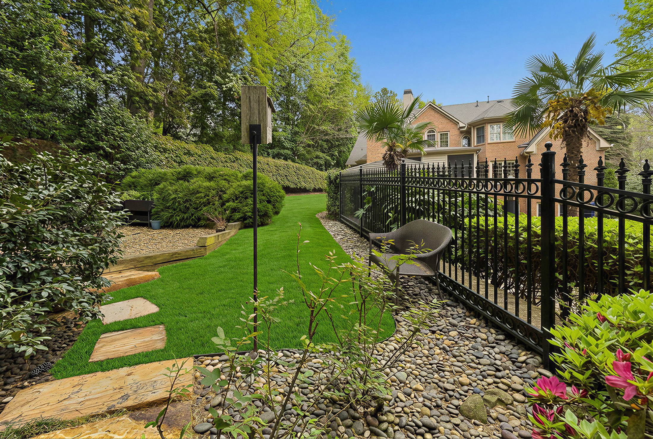 4966 Long Island Drive