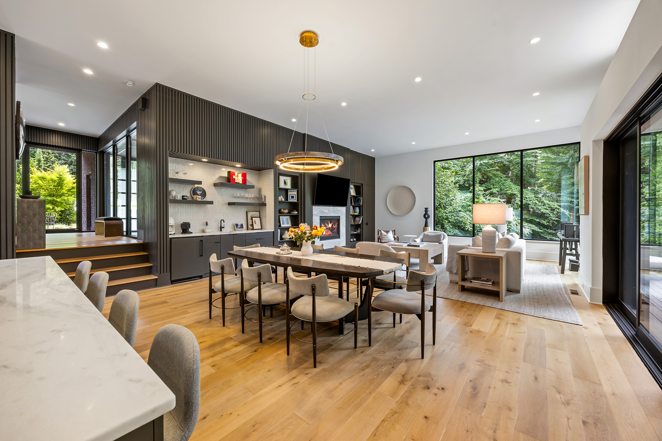 2460 Howell Mill Road NW