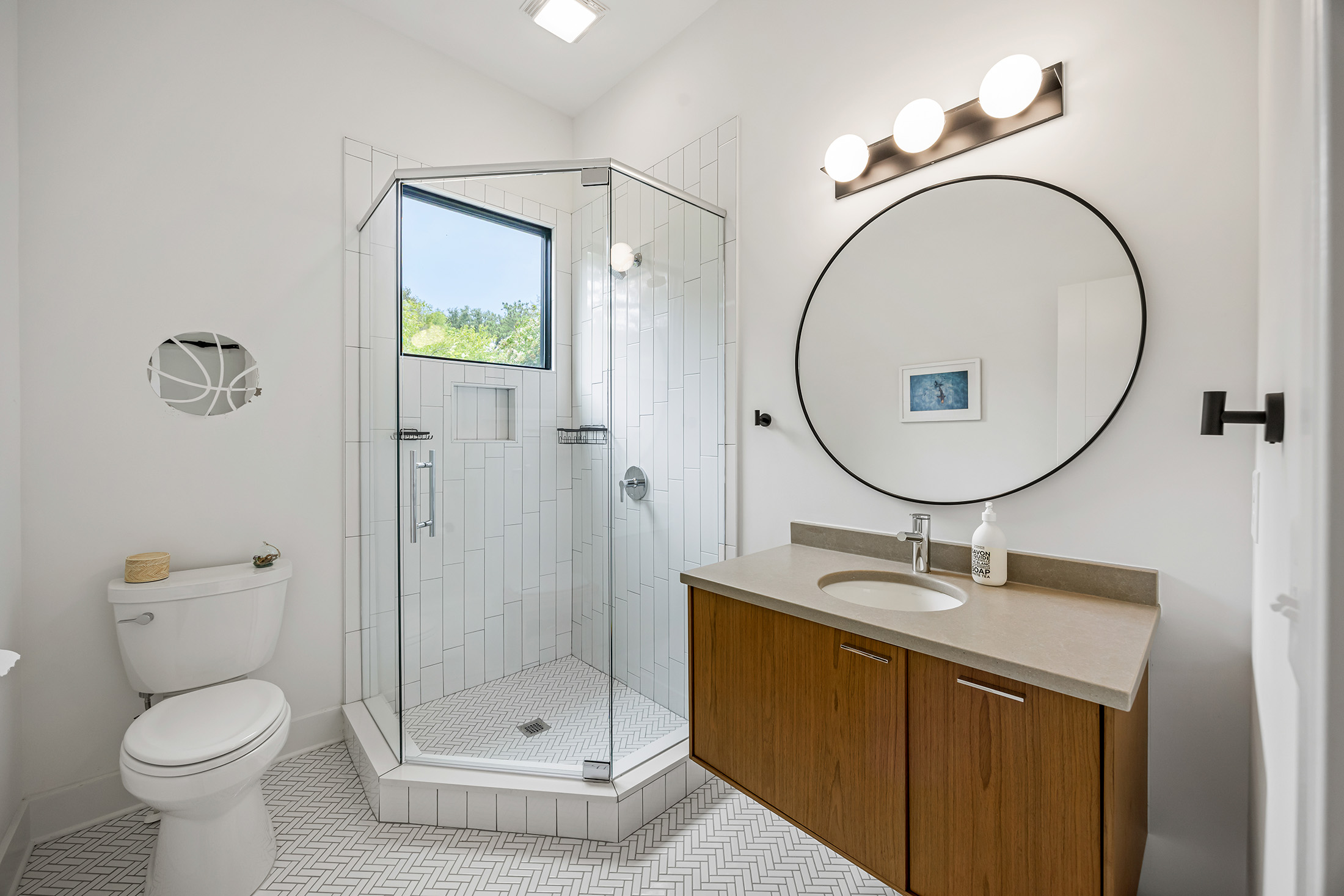 2460 Howell Mill Road NW
